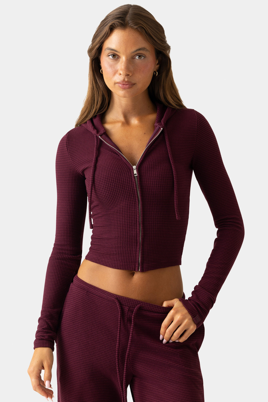 Chic Ribbed Jersey Cropped Hoodie in Plum