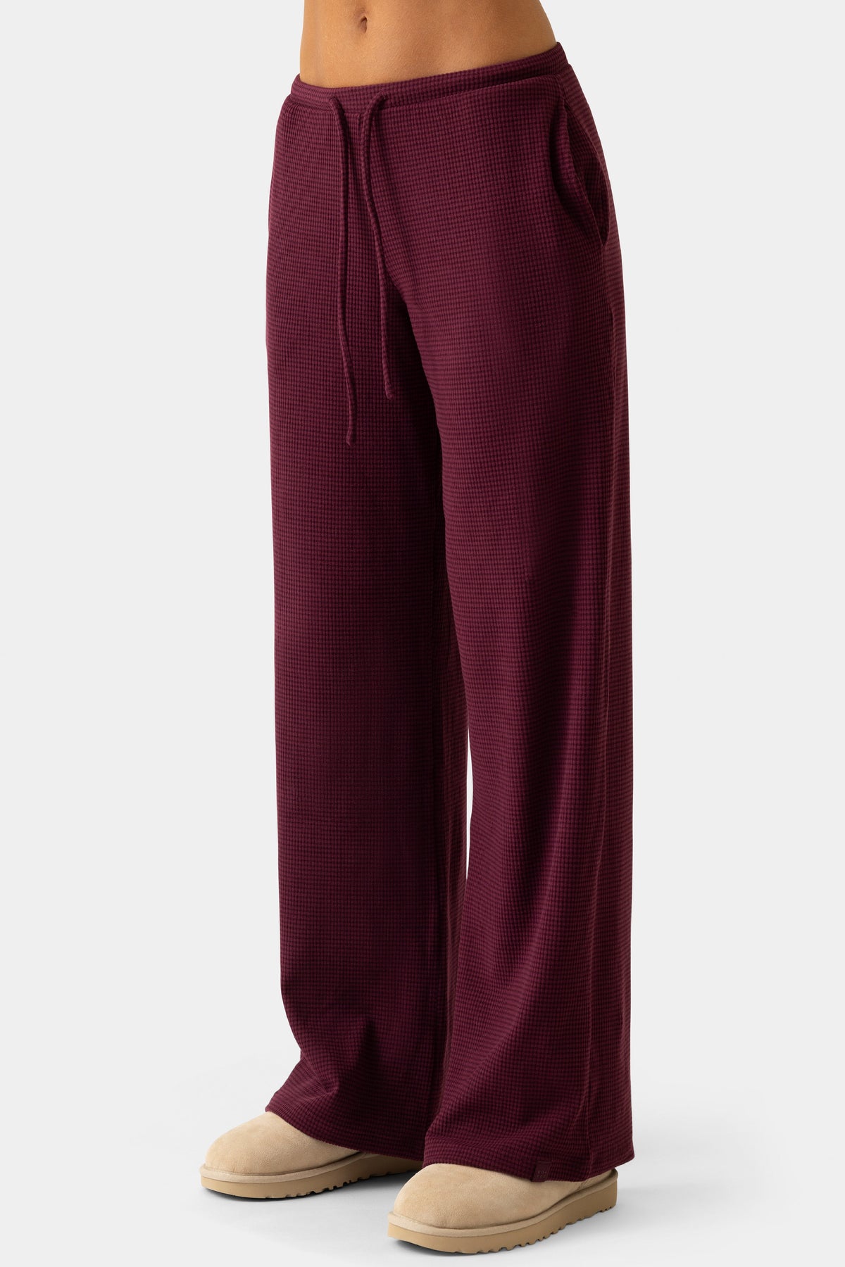 Chic Ribbed Jersey Low-Rise Trousers in Plum
