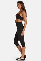 Chic Soft Active Capri Leggings in Black