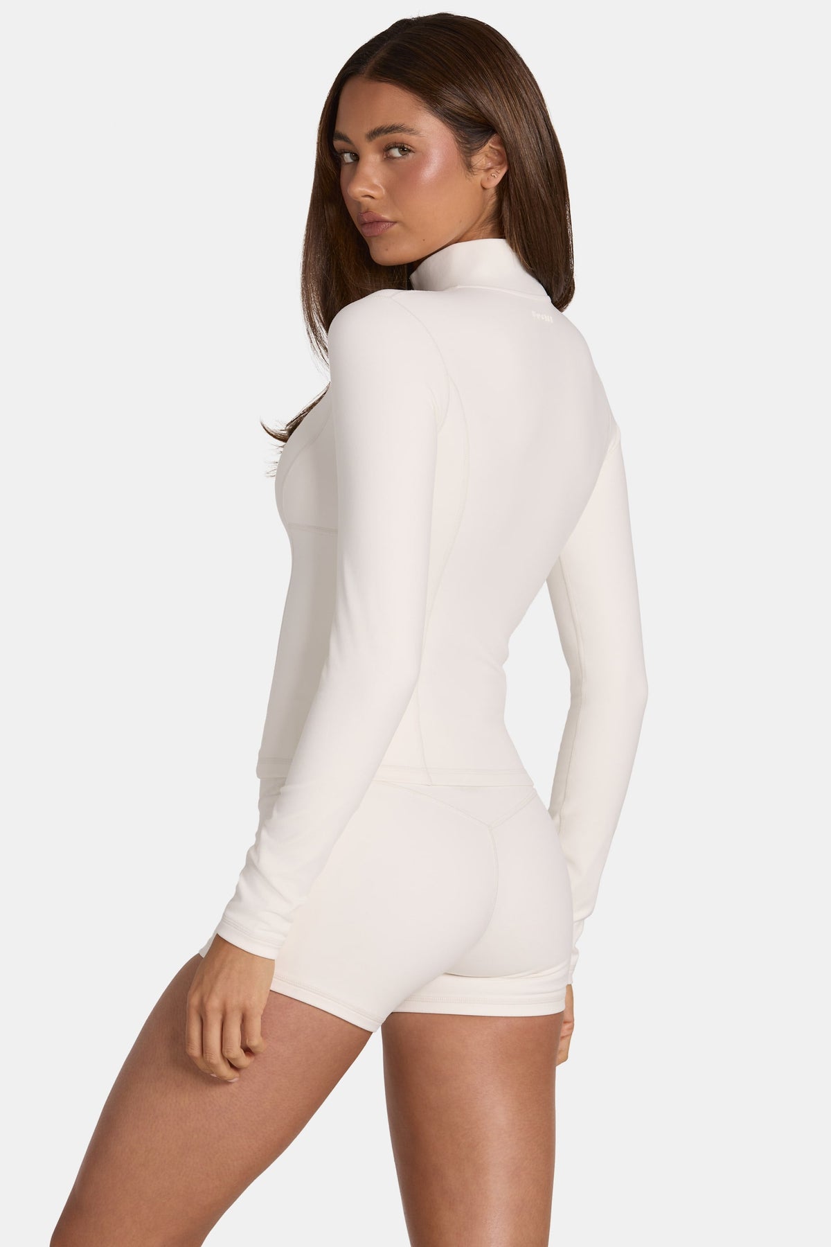 Chic Soft Active Zip-Up Jacket in Coconut