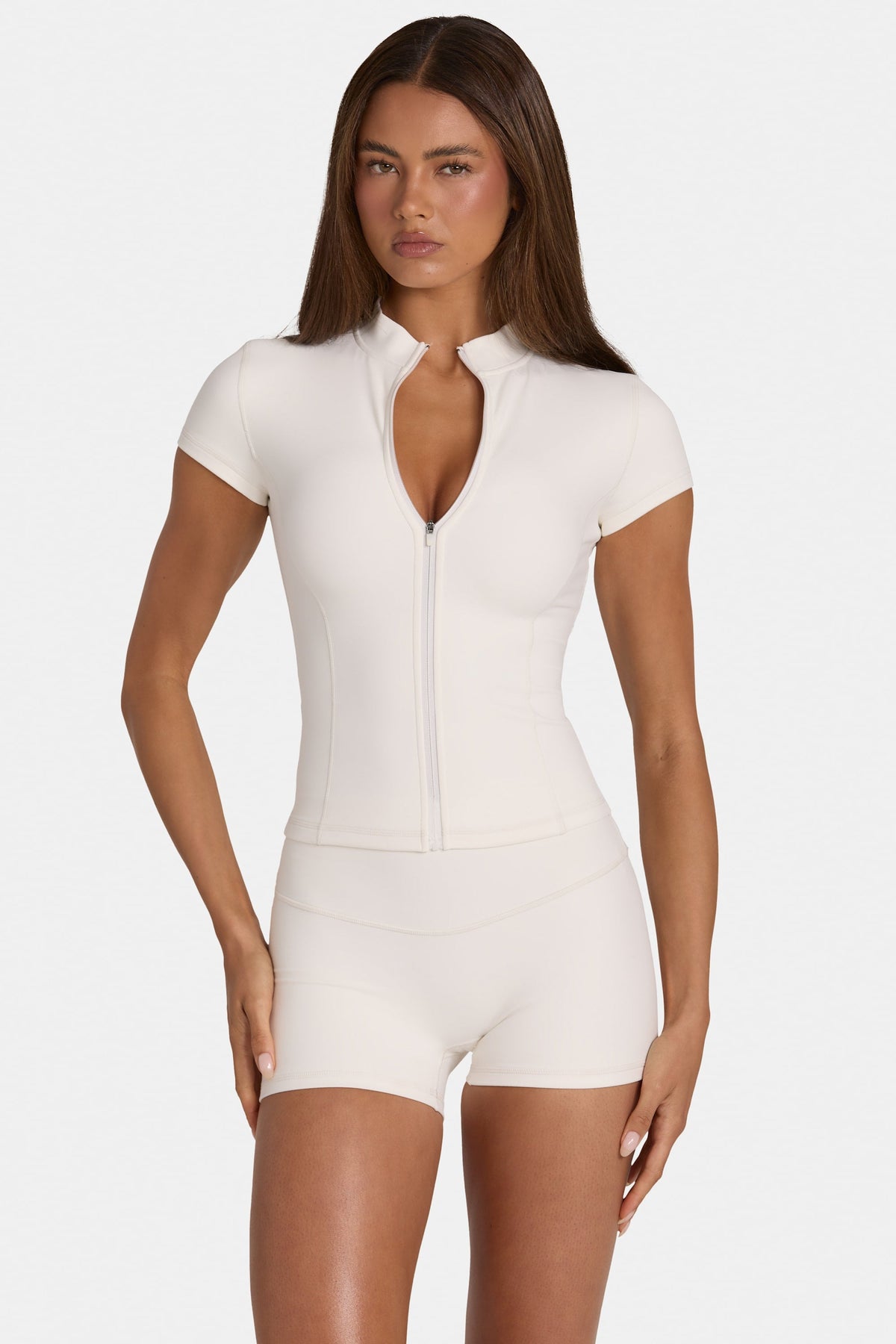 Chic Soft Active Zip-Up Top in Coconut