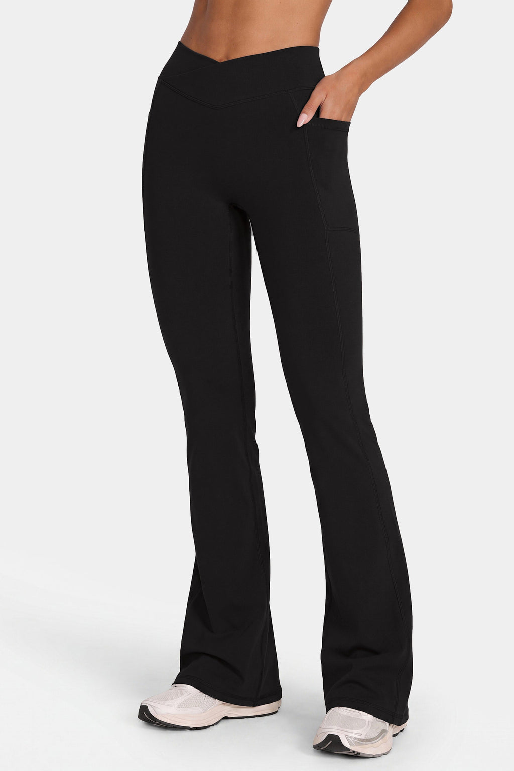 Chic Soft Active V-Waist Flared Leggings in Black
