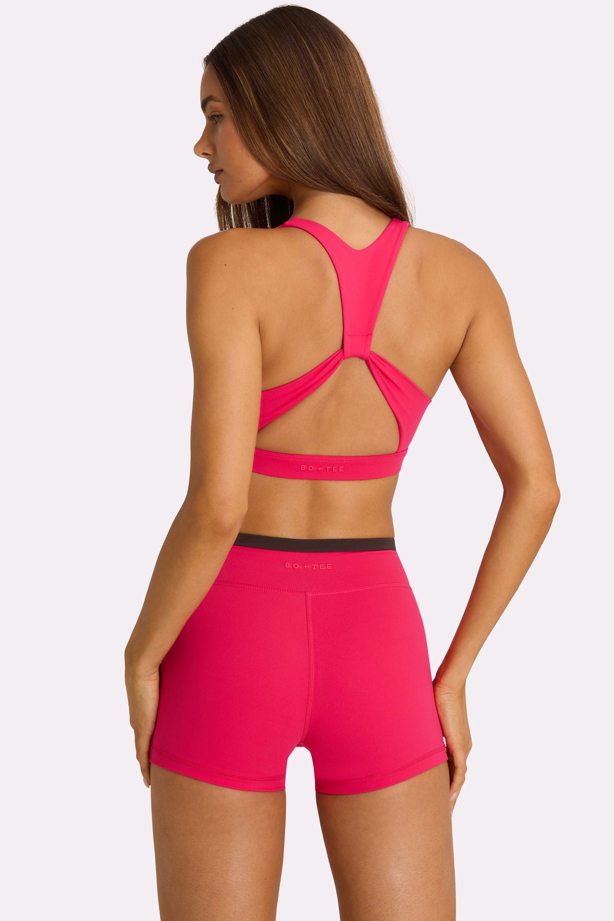 Chic Soft Active High-Impact Sports Bra in Hot Pink