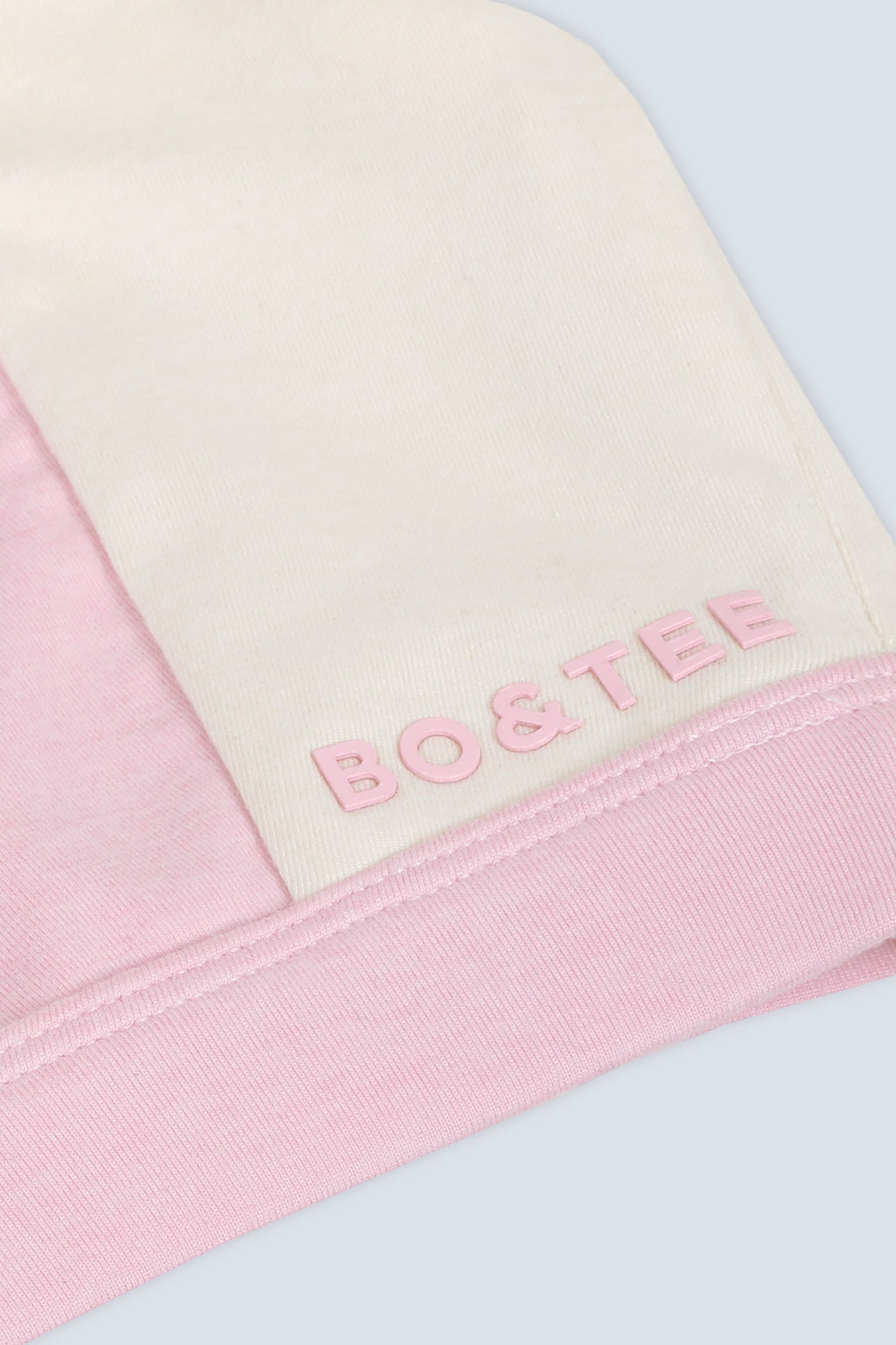 Chic Contrast Sports Bra in Bloom