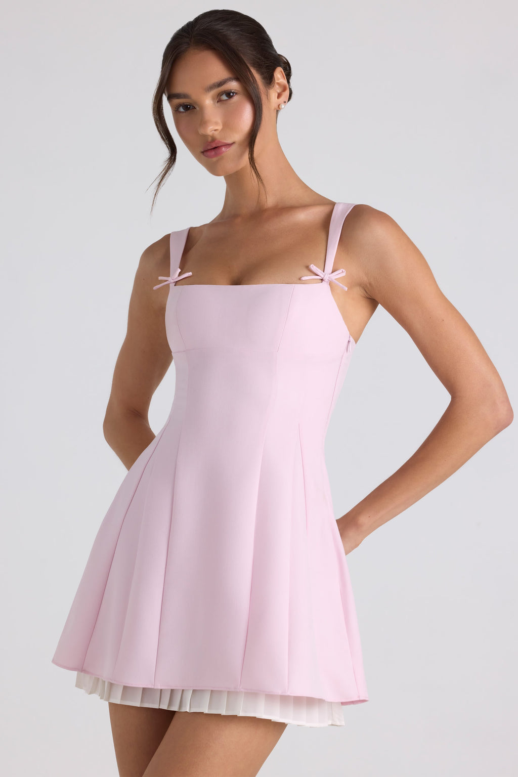 Chic Bow-Detail Pleated A-Line Mini Dress in Soft Pink