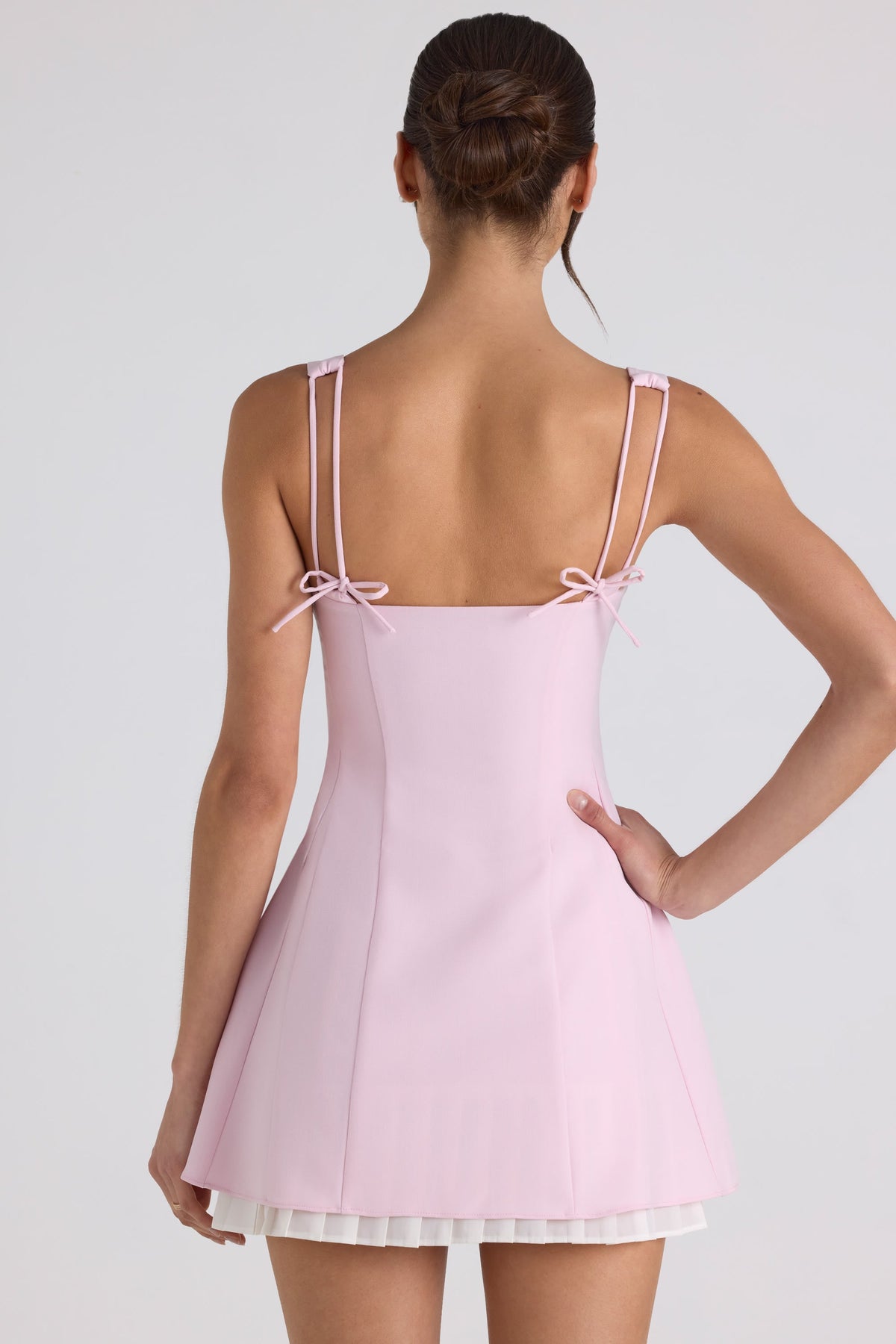 Chic Bow-Detail Pleated A-Line Mini Dress in Soft Pink