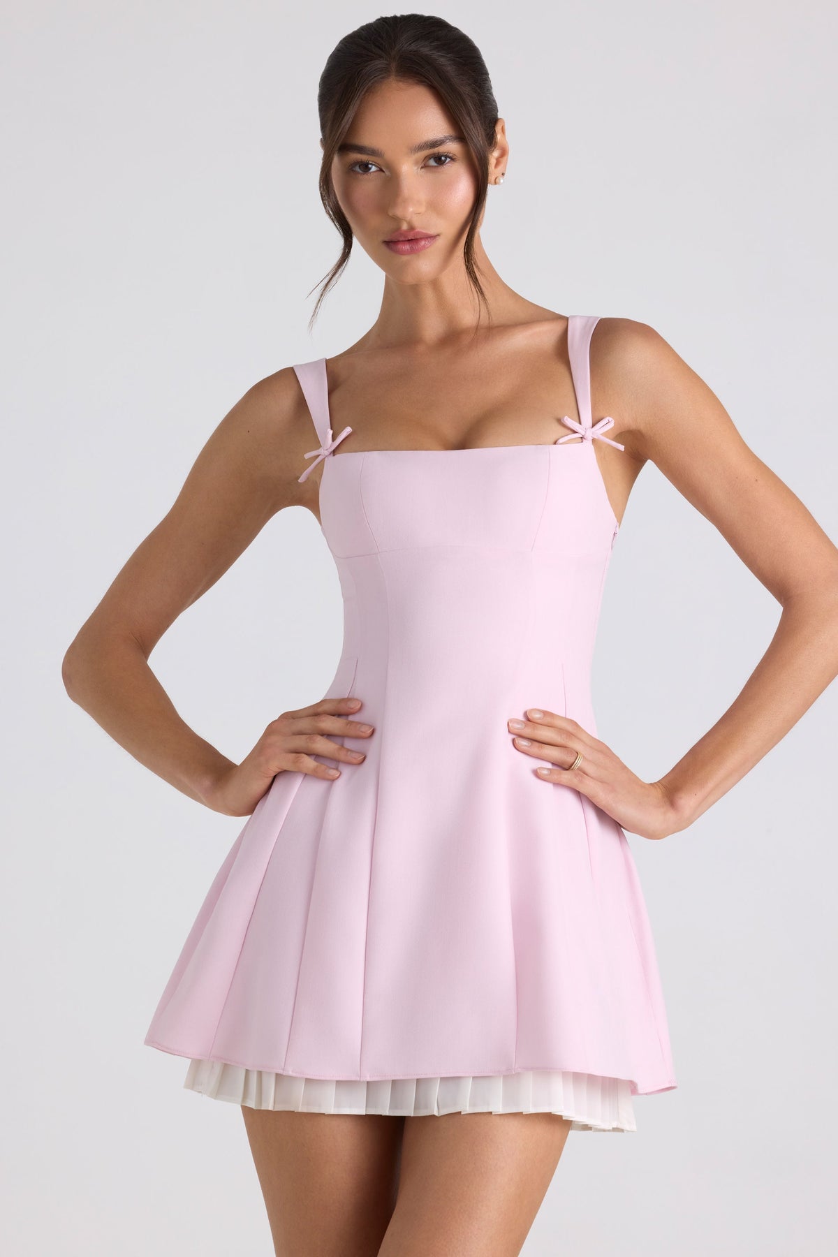 Chic Bow-Detail Pleated A-Line Mini Dress in Soft Pink