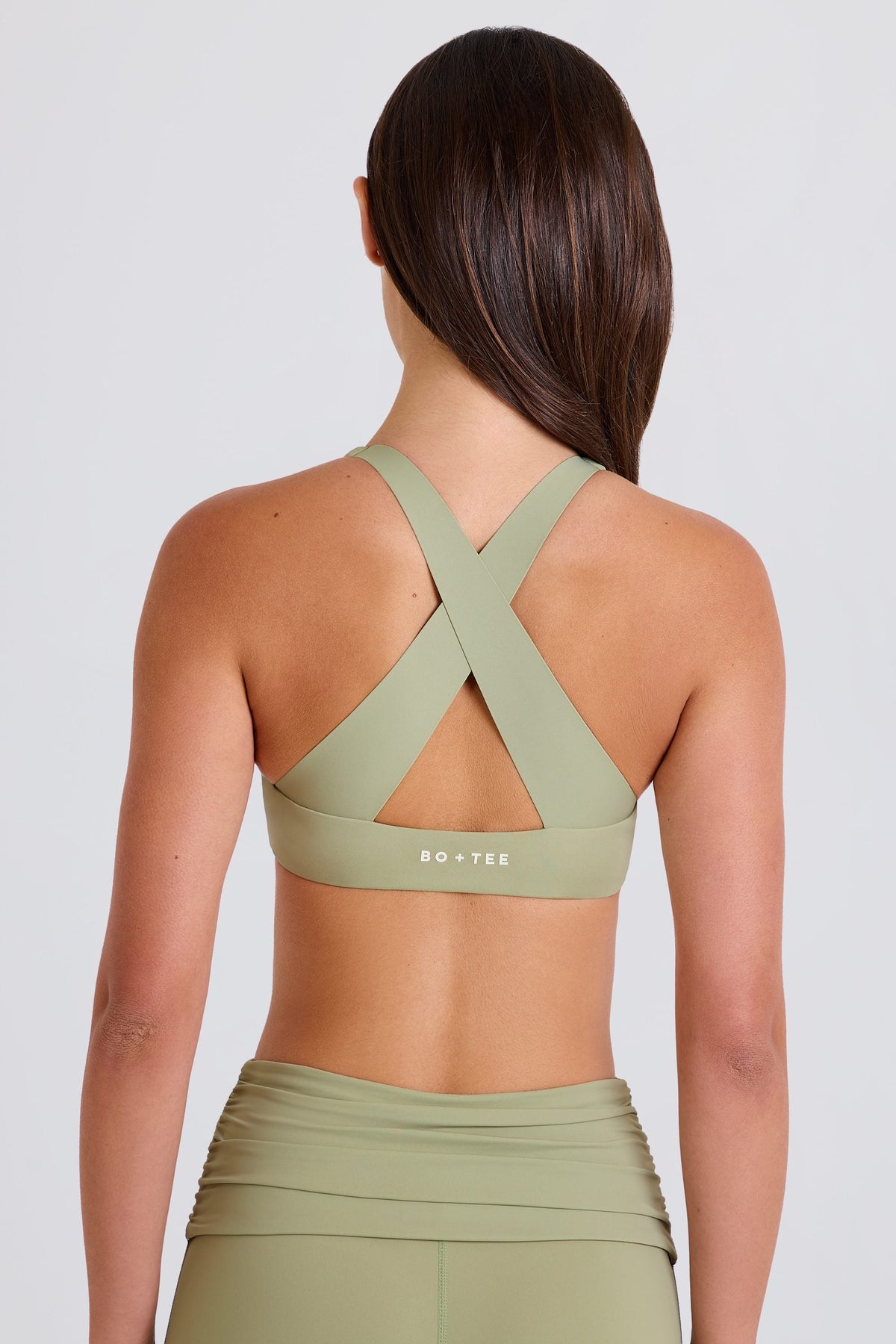 Chic Crossback V-Neck Sports Bra in Matcha