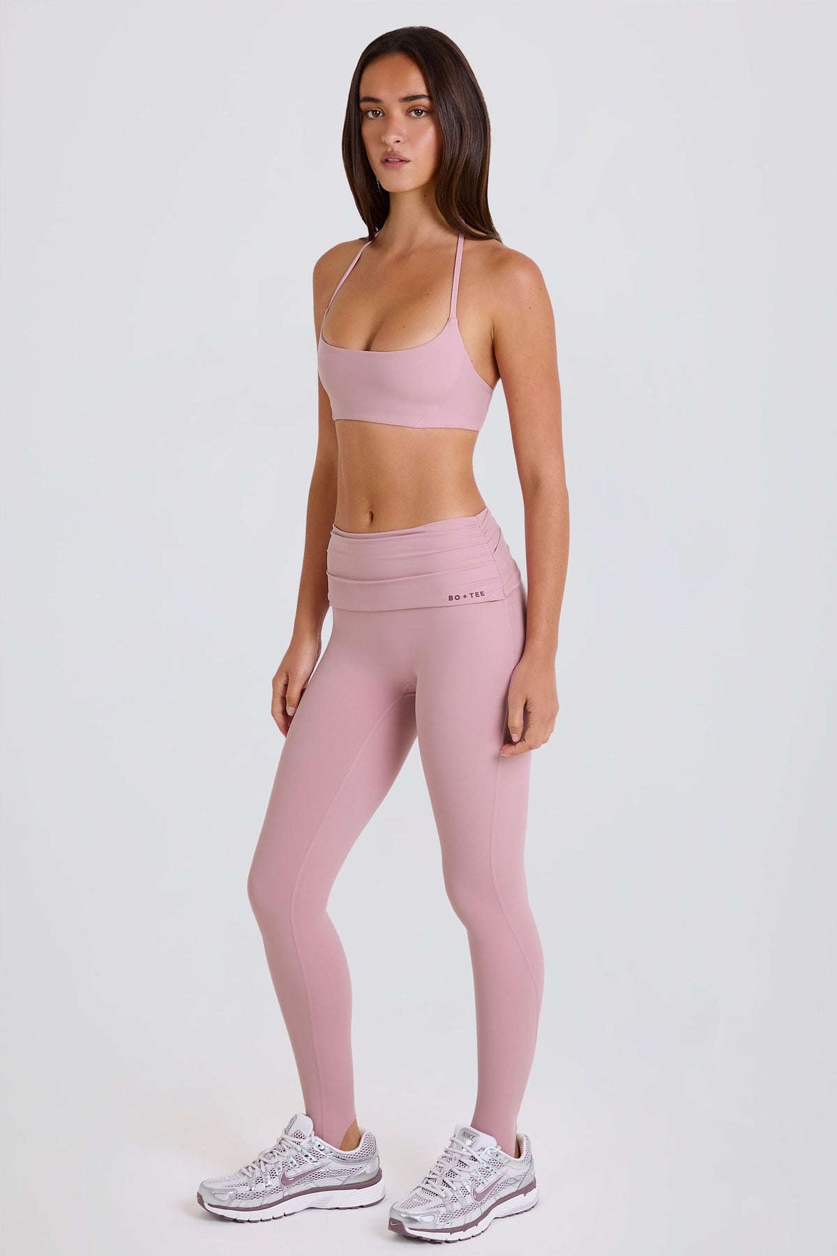 Chic Foldover Mid-Rise Stirrup Leggings in Mauve