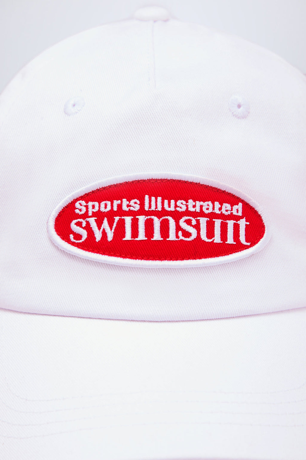 Chic Logo Baseball Cap in White