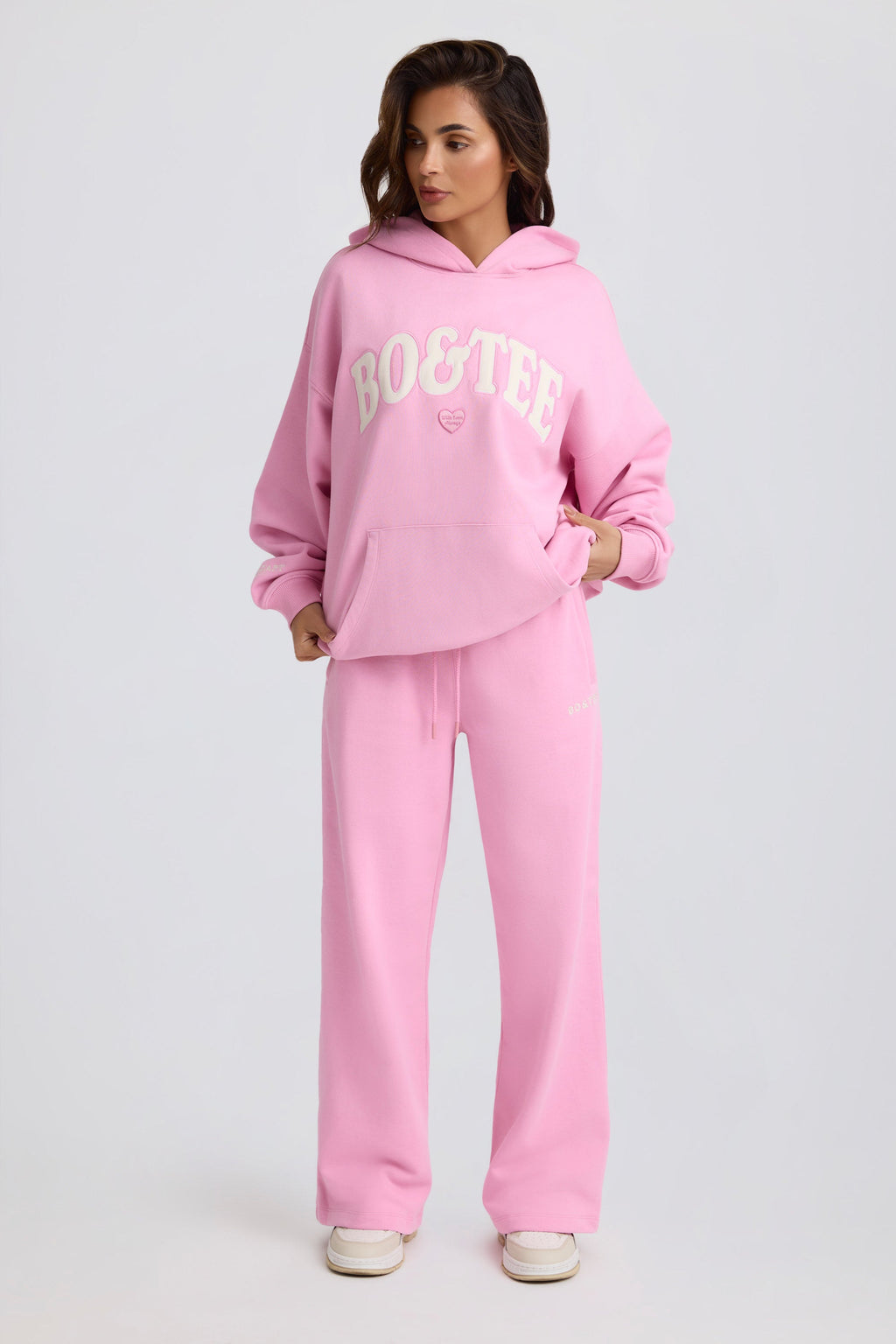 Chic Soft Cotton Jersey Mid-Rise Wide-Leg Joggers in Baby Pink