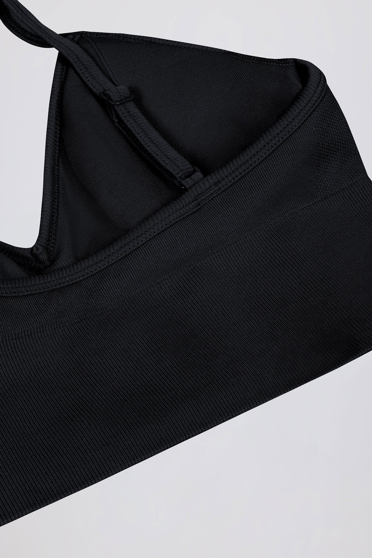 Chic Define Luxe V-Neck Sports Bra in Black