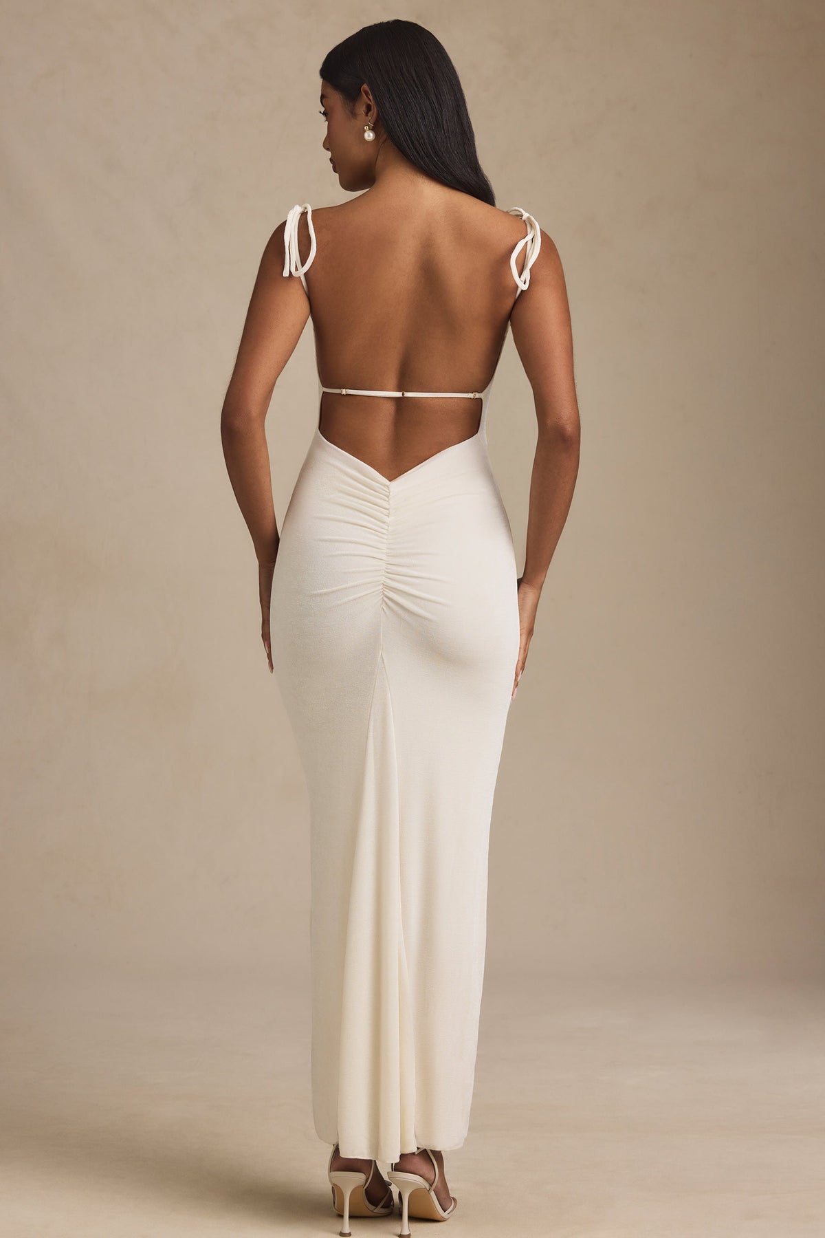 Chic Textured Jersey Backless Maxi Dress in Ivory