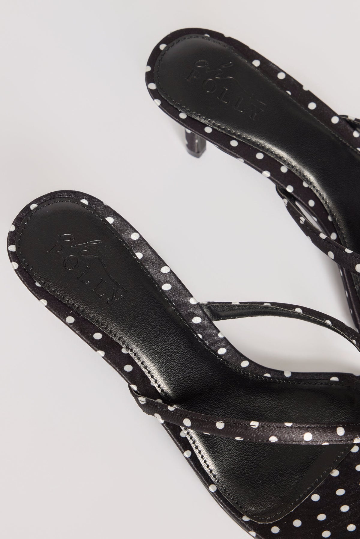 Chic Satin Heeled Thong Sandal in Black Polka Dot