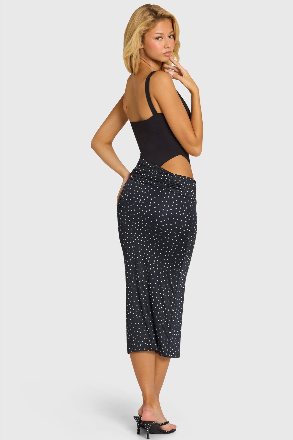Chic Bodice Draped Midi Dress in Black