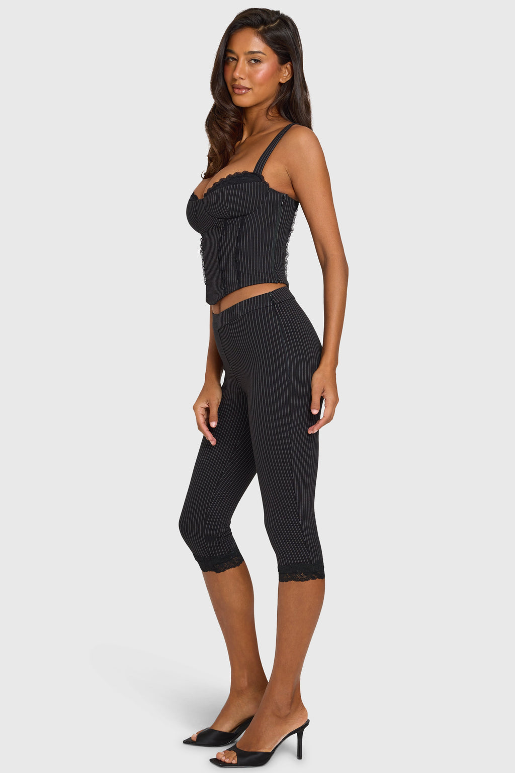 Chic Ponte Capri Leggings in Black Pinstripe