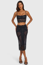 Chic Placed Lace-Trim Mid-Rise Midi Skirt in Black