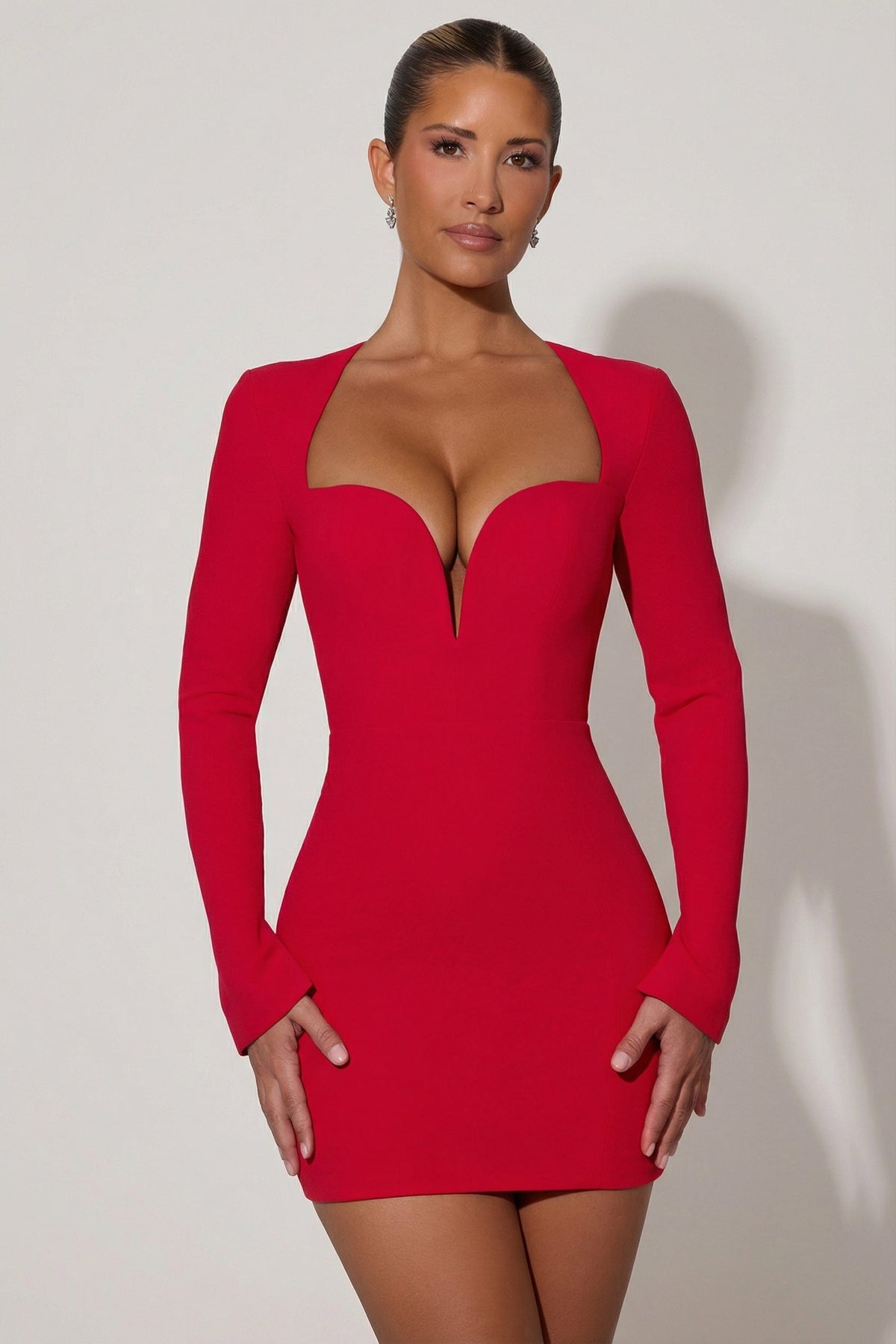 Chic Cut-Out Heart-Detail Bodycon Mini Dress in Red