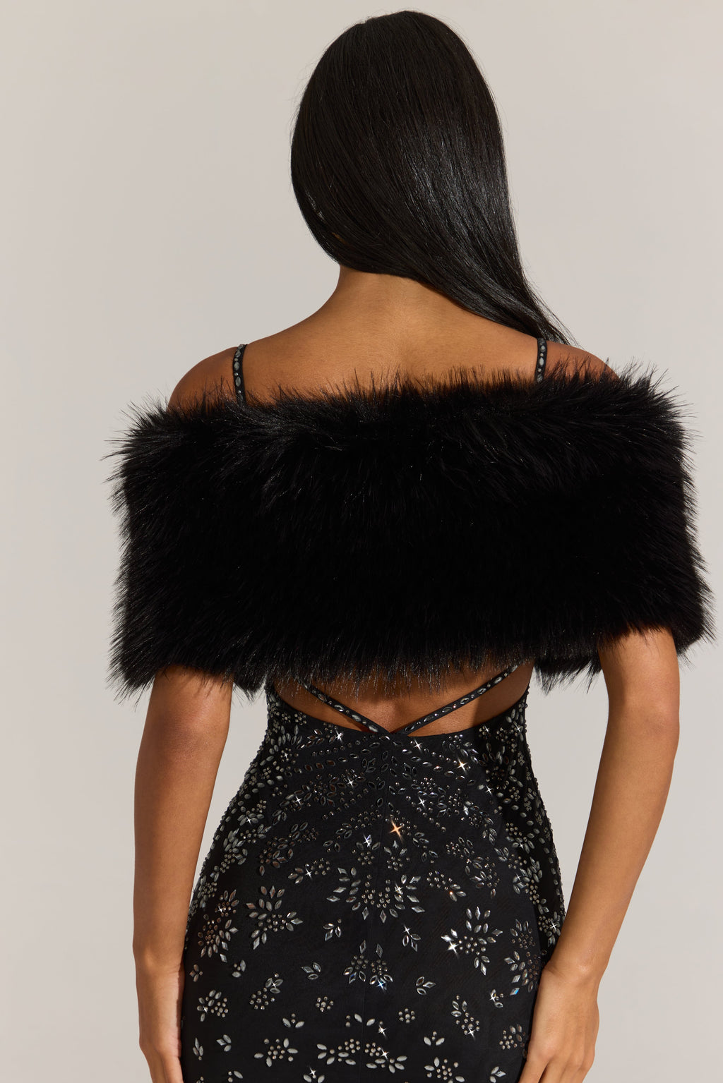 Chic Fur Ribbon-Tie Stole in Black