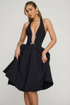 Chic Halterneck Bow-Detail Midi Dress in Black