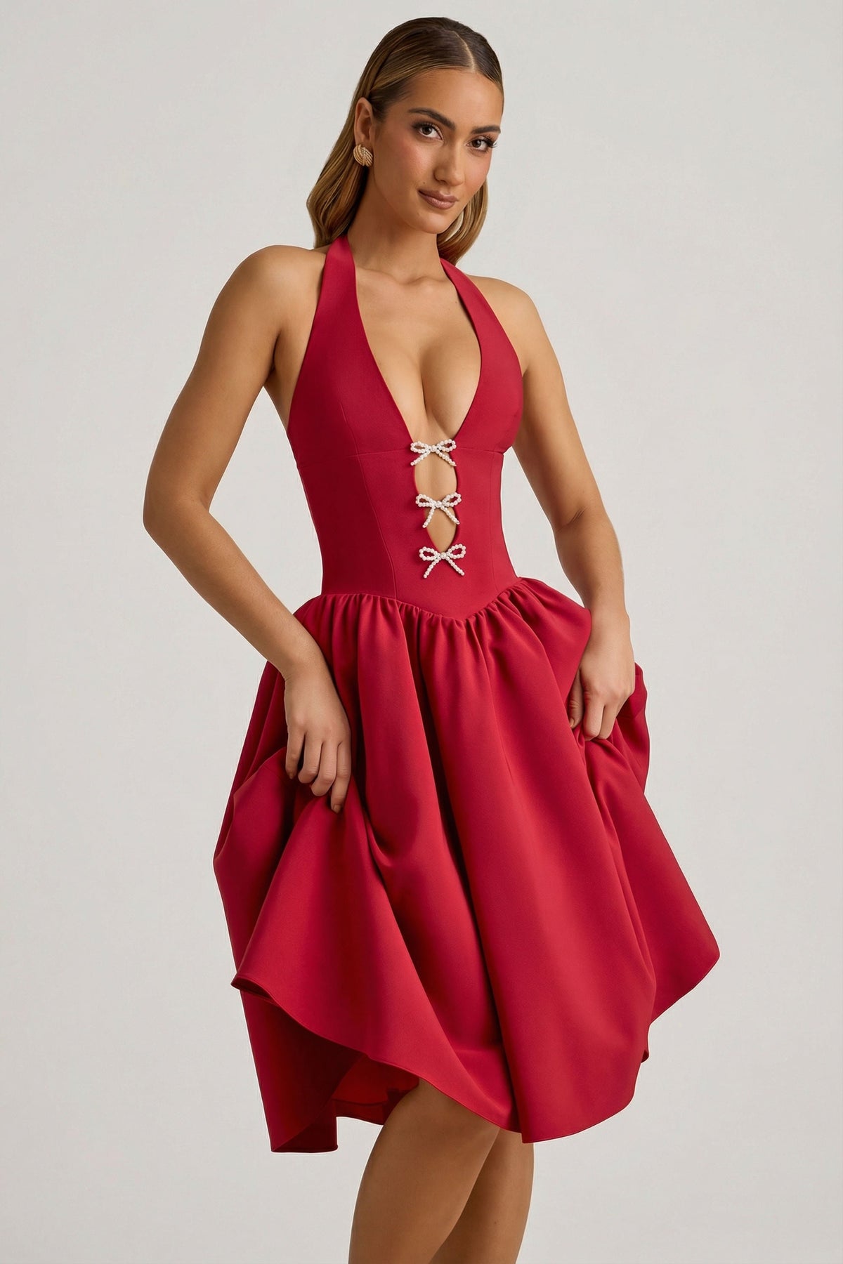 Chic Halterneck Bow-Detail Midi Dress in True Red