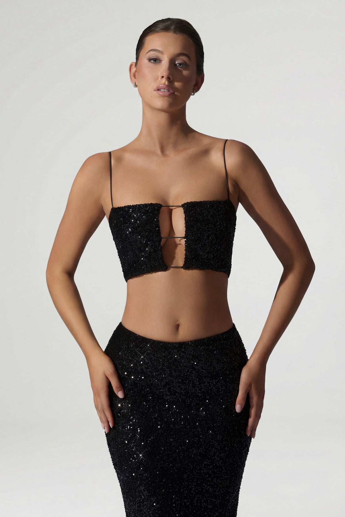 Chic Embellished Cut-Out Crop Top in Black