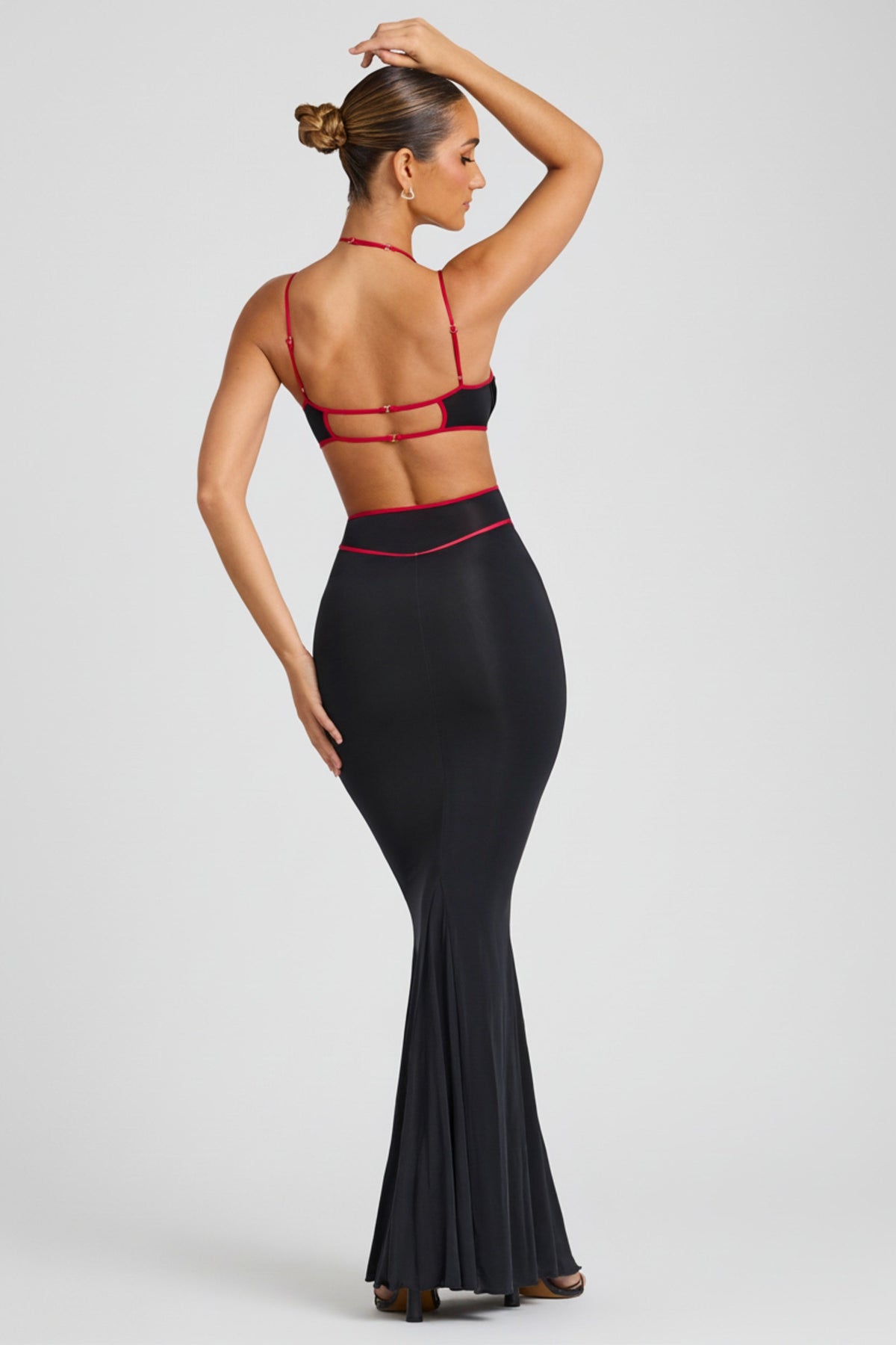 Chic Contrast Binding Cut Out Evening Gown in Black