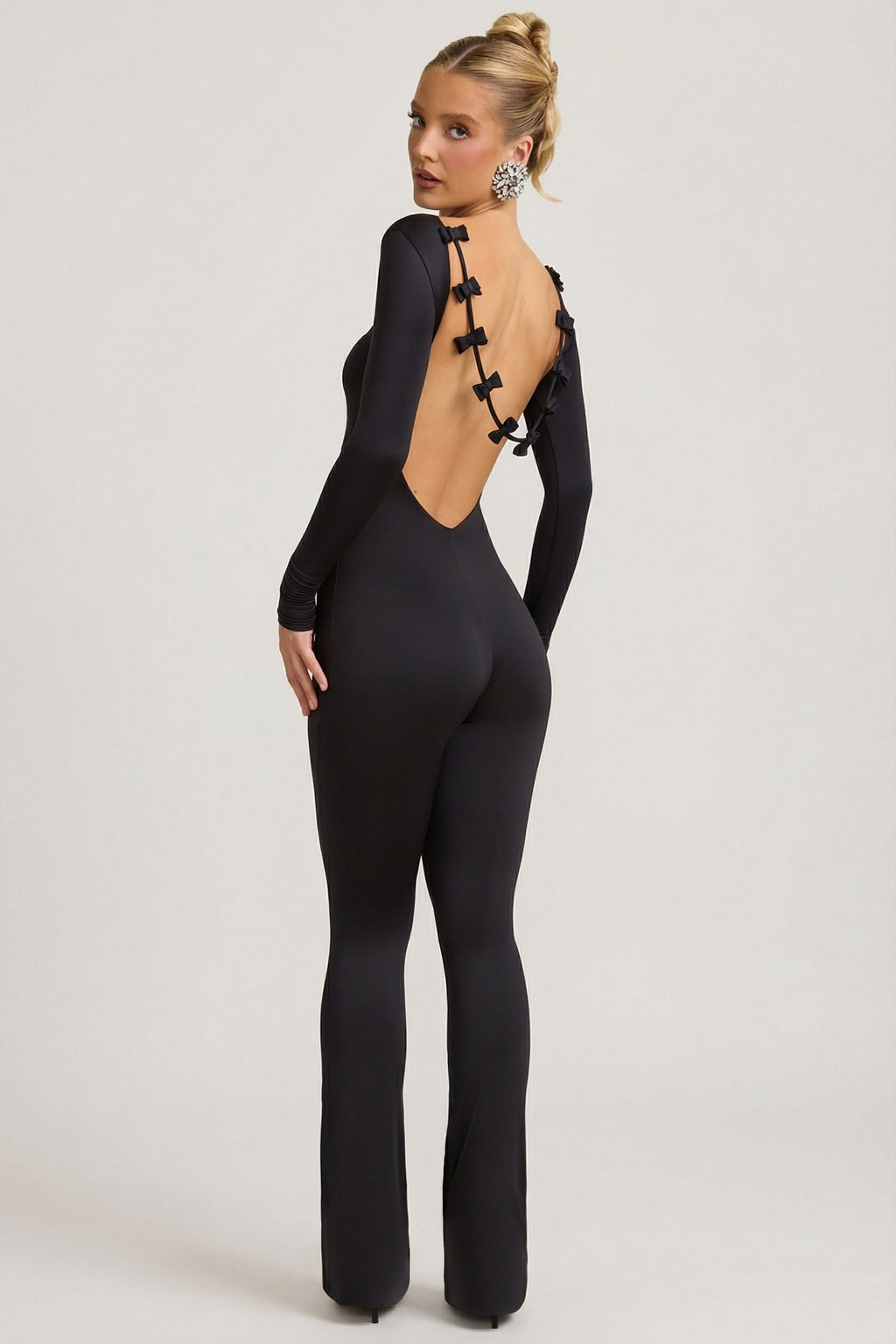 Chic Slinky Jersey Bow-Detail Jumpsuit in Black