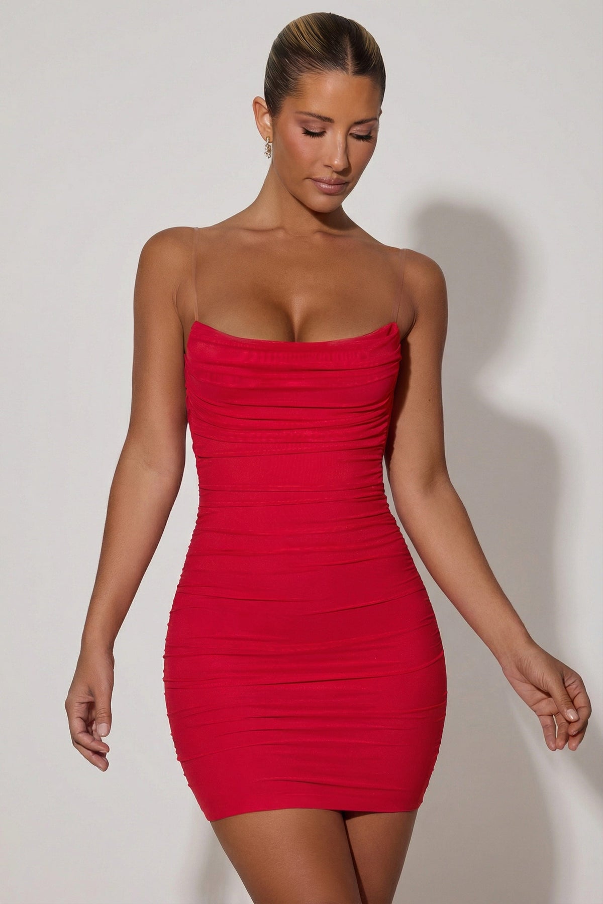 Chic Ruched Backless Bodycon Mini Dress in Red