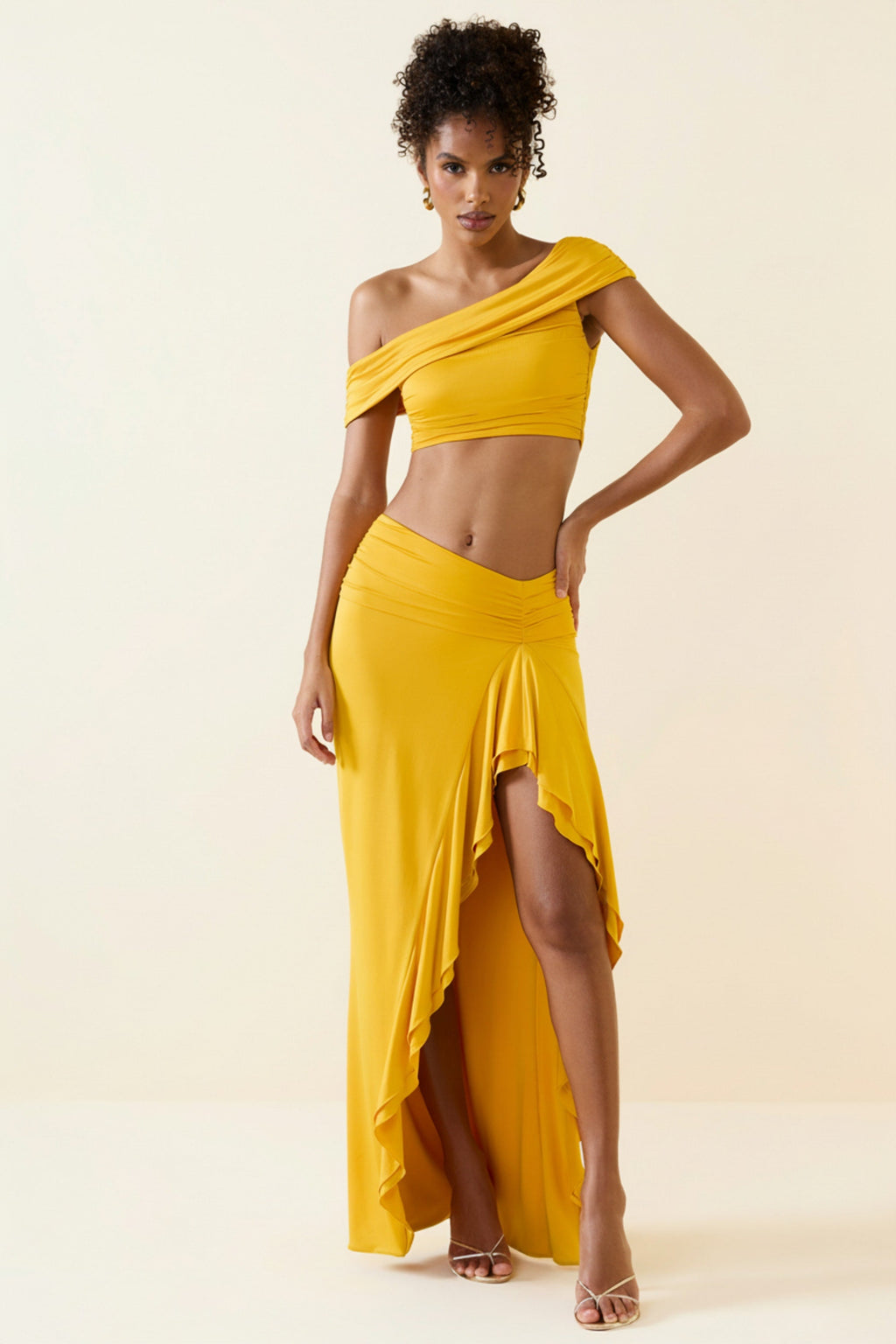 Chic Asymmetric Ruffled Low-Rise Maxi Skirt in Golden Yellow