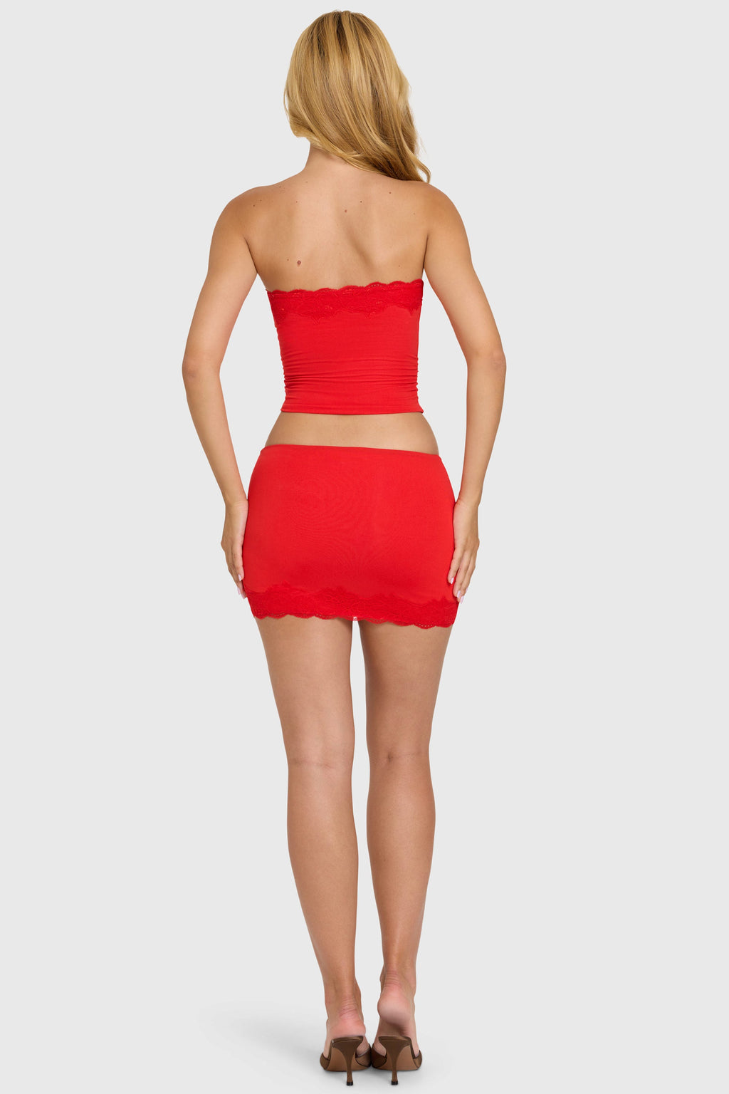 Chic Modal Lace-Trim Skort in Cherry