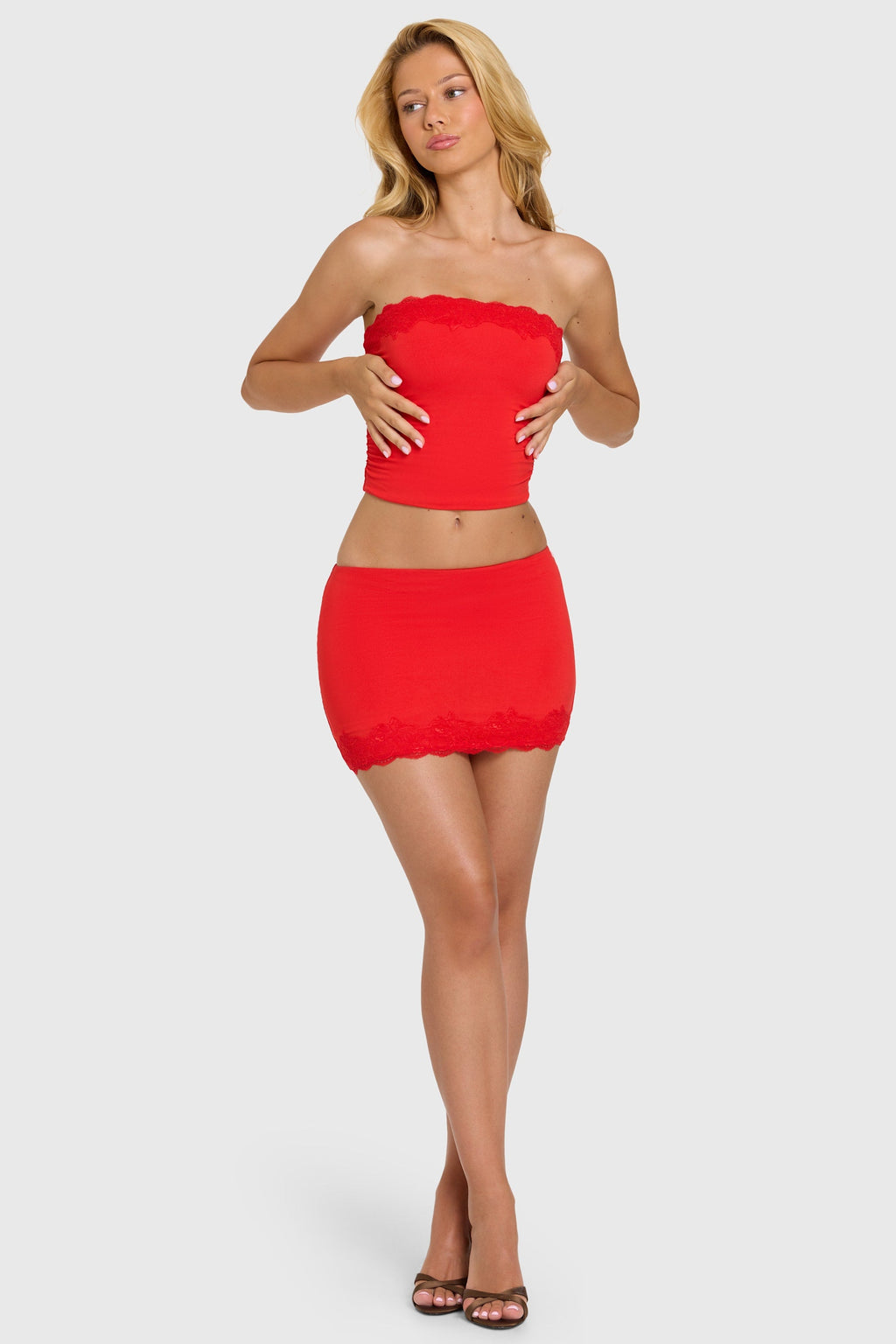 Chic Modal Lace-Trim Skort in Cherry