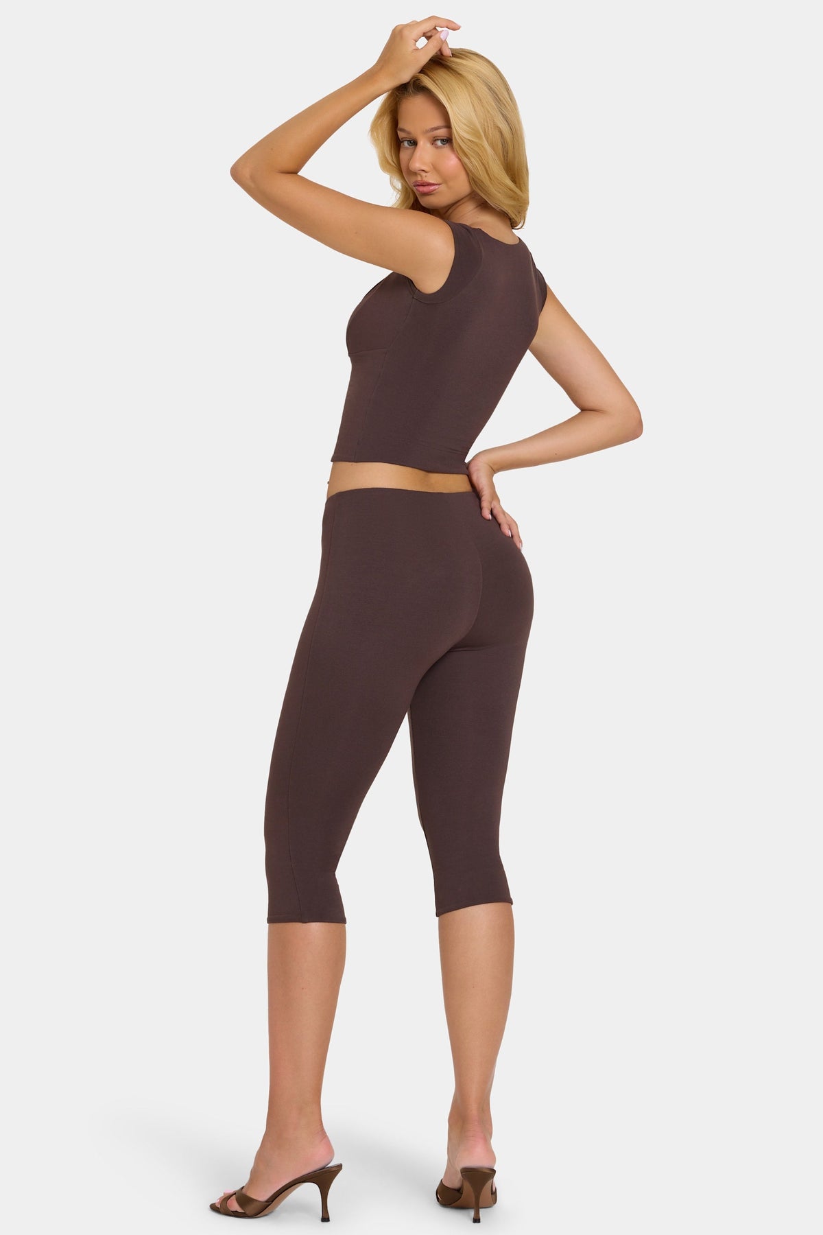 Chic Modal Capri Leggings in Chocolate