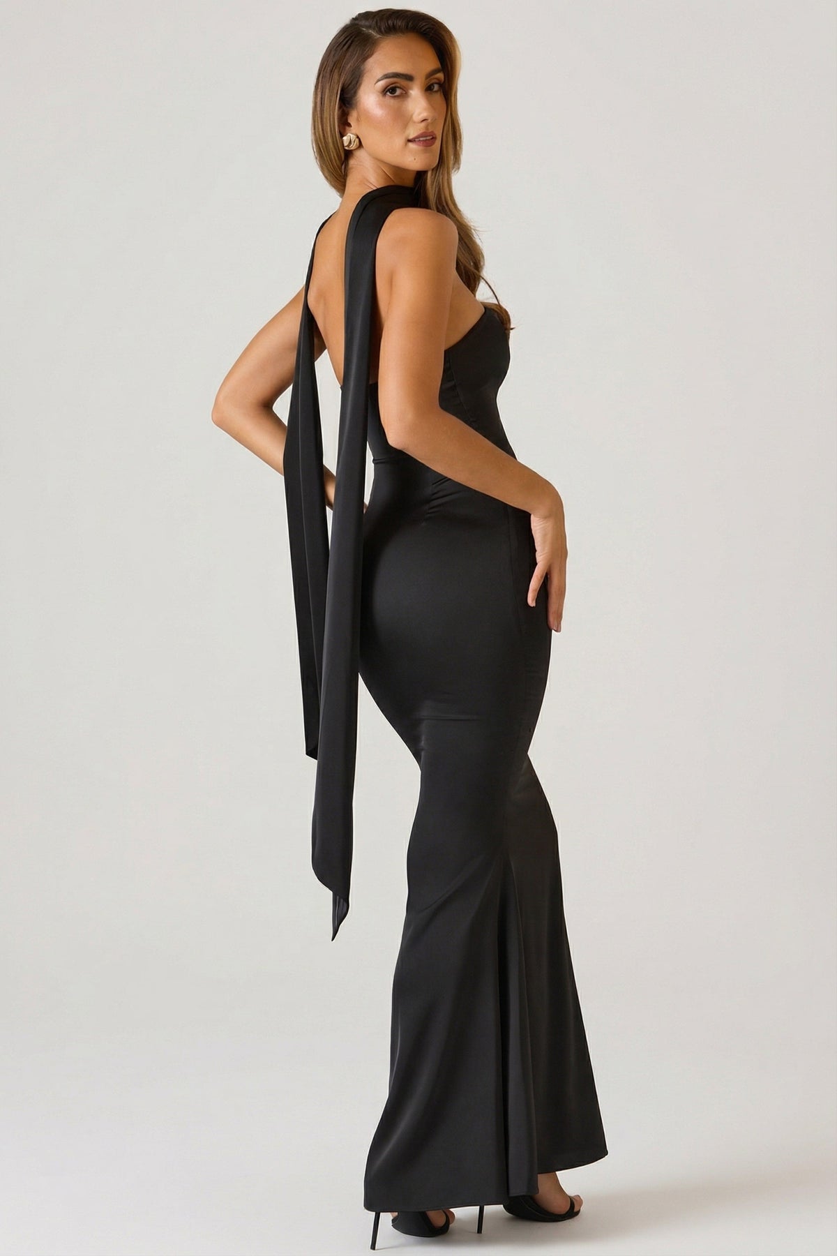 Chic Scarf-Detail Strapless Gown in Black