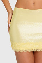 Chic Sequin Lace Mid-Rise Mini Skirt in Butter
