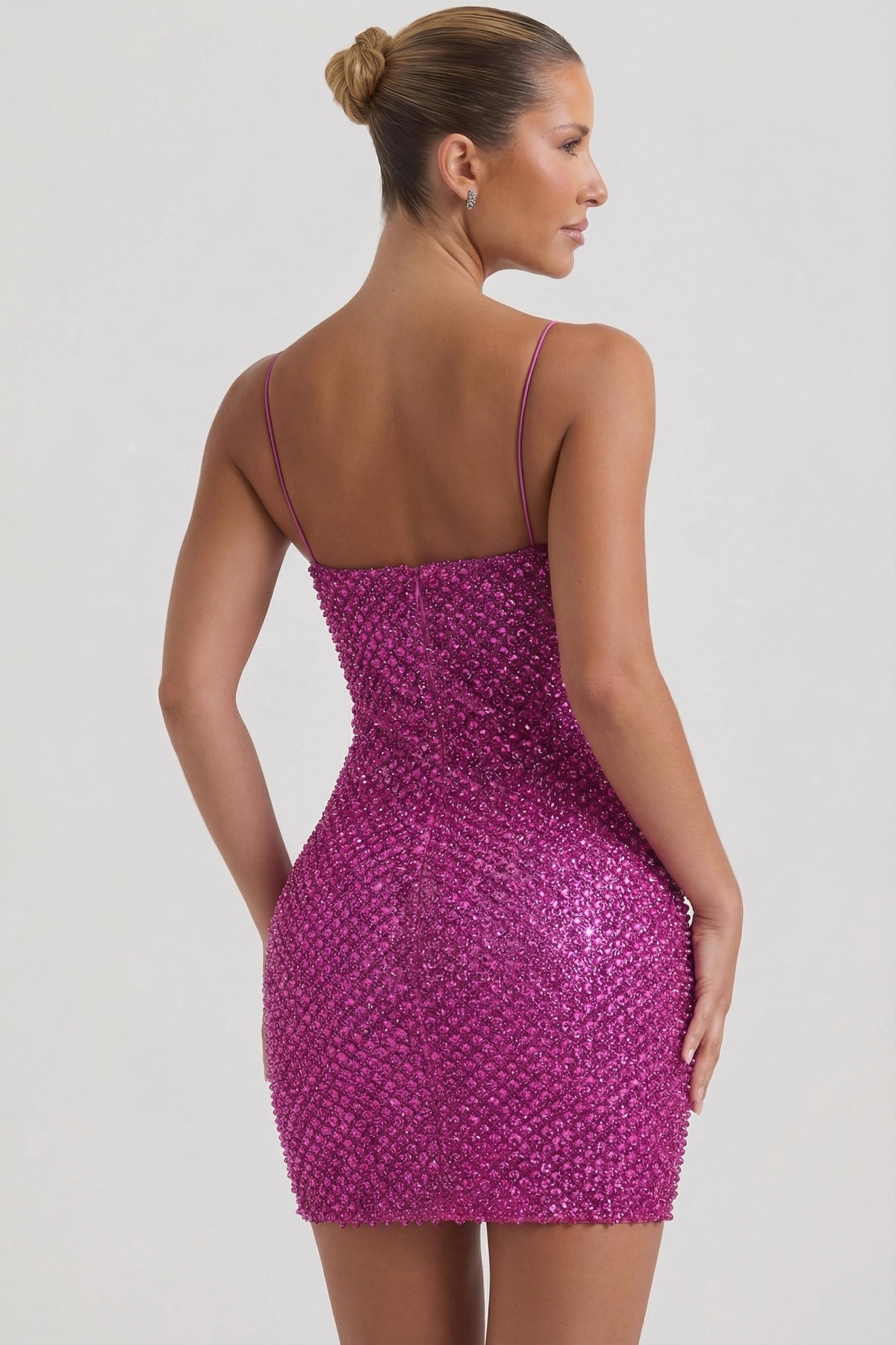 Chic Embellished Sweetheart-Neck Mini Dress in Magenta