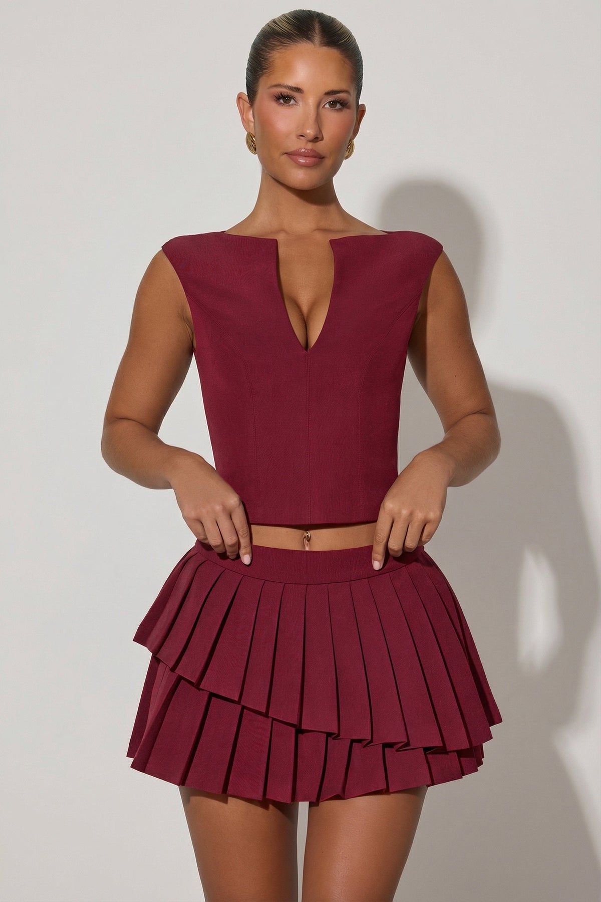 Chic Layered Pleated Low-Rise Mini Skirt in Wine Red