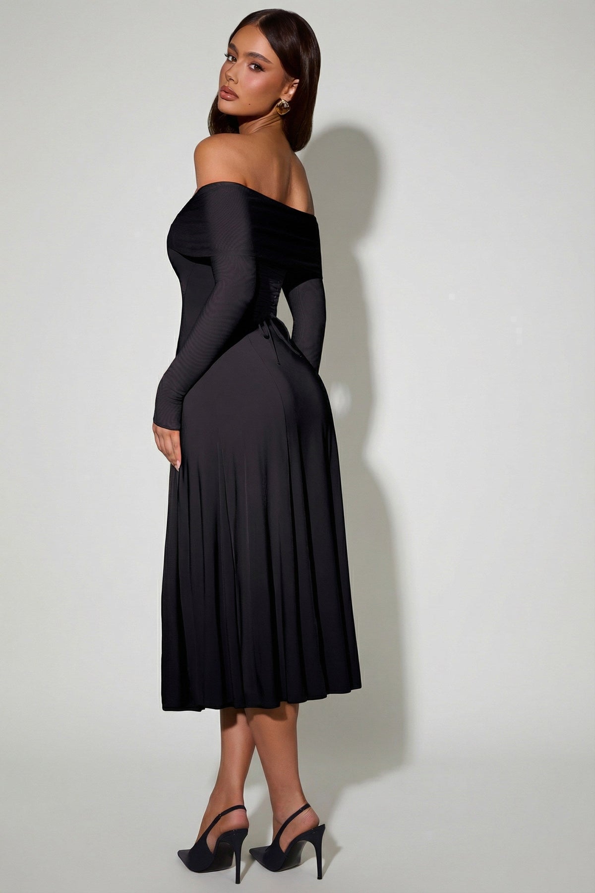 Chic Off-Shoulder Lace-Up A-Line Midaxi Dress in Black