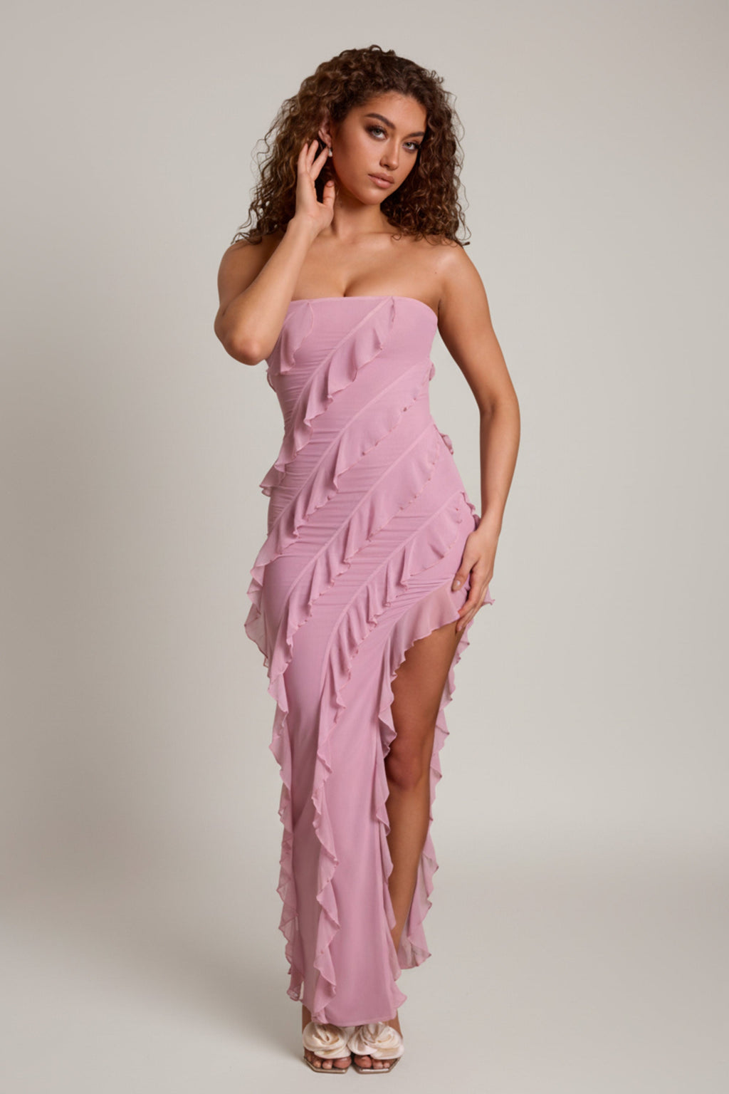 Chic Bandeau Ruffle Detail Maxi Dress in Dusty Pink