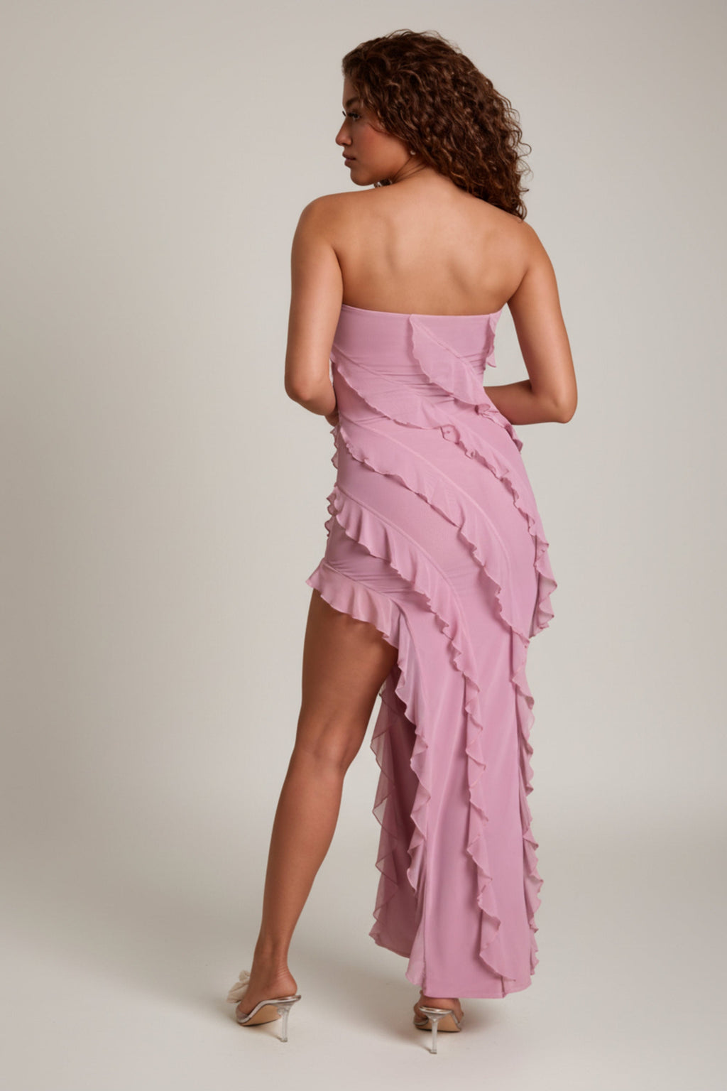 Chic Bandeau Ruffle Detail Maxi Dress in Dusty Pink