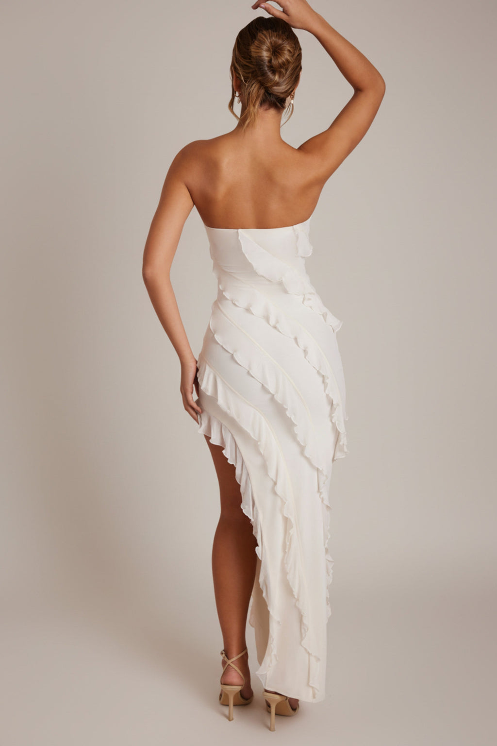 Chic Bandeau Ruffle Detail Maxi Dress in Ivory