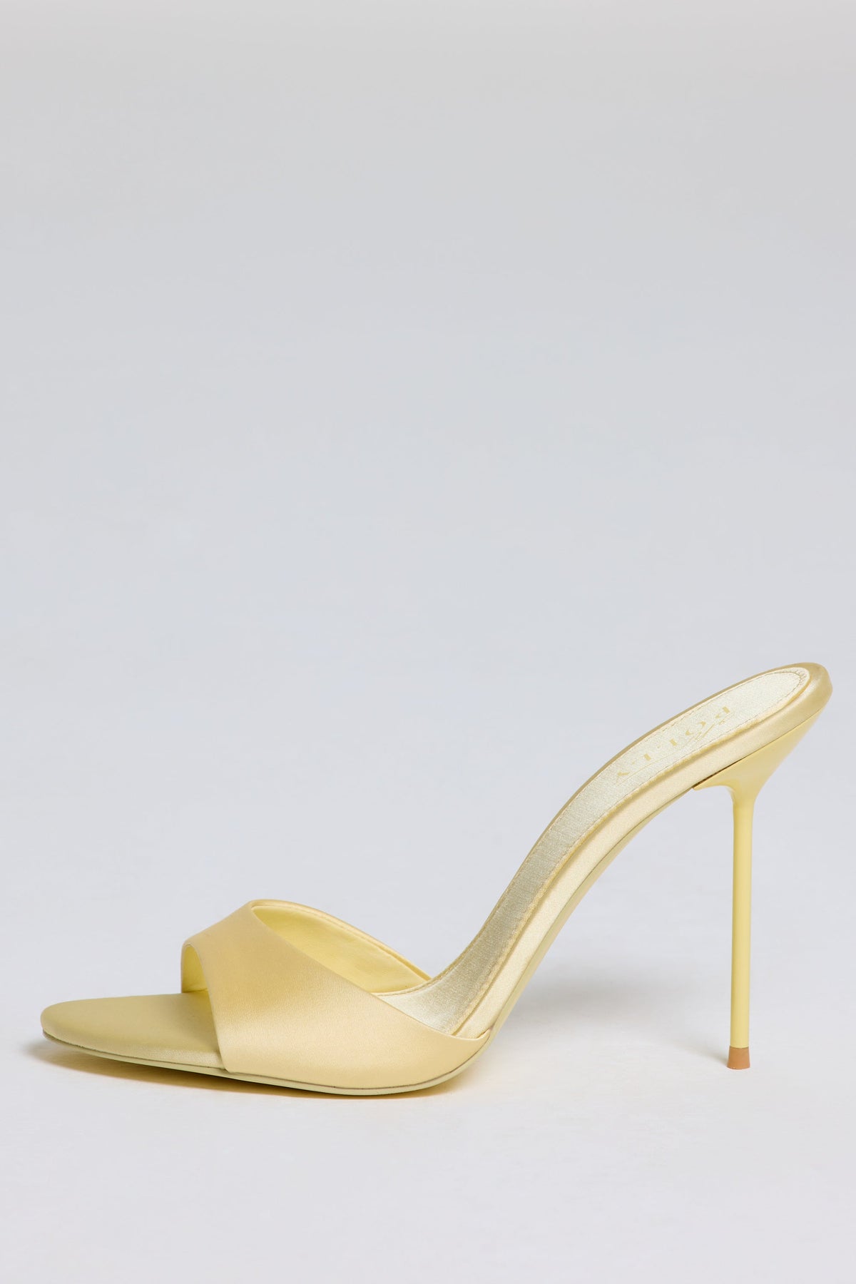 Chic Satin Heeled Mule Sandal in Butter Yellow