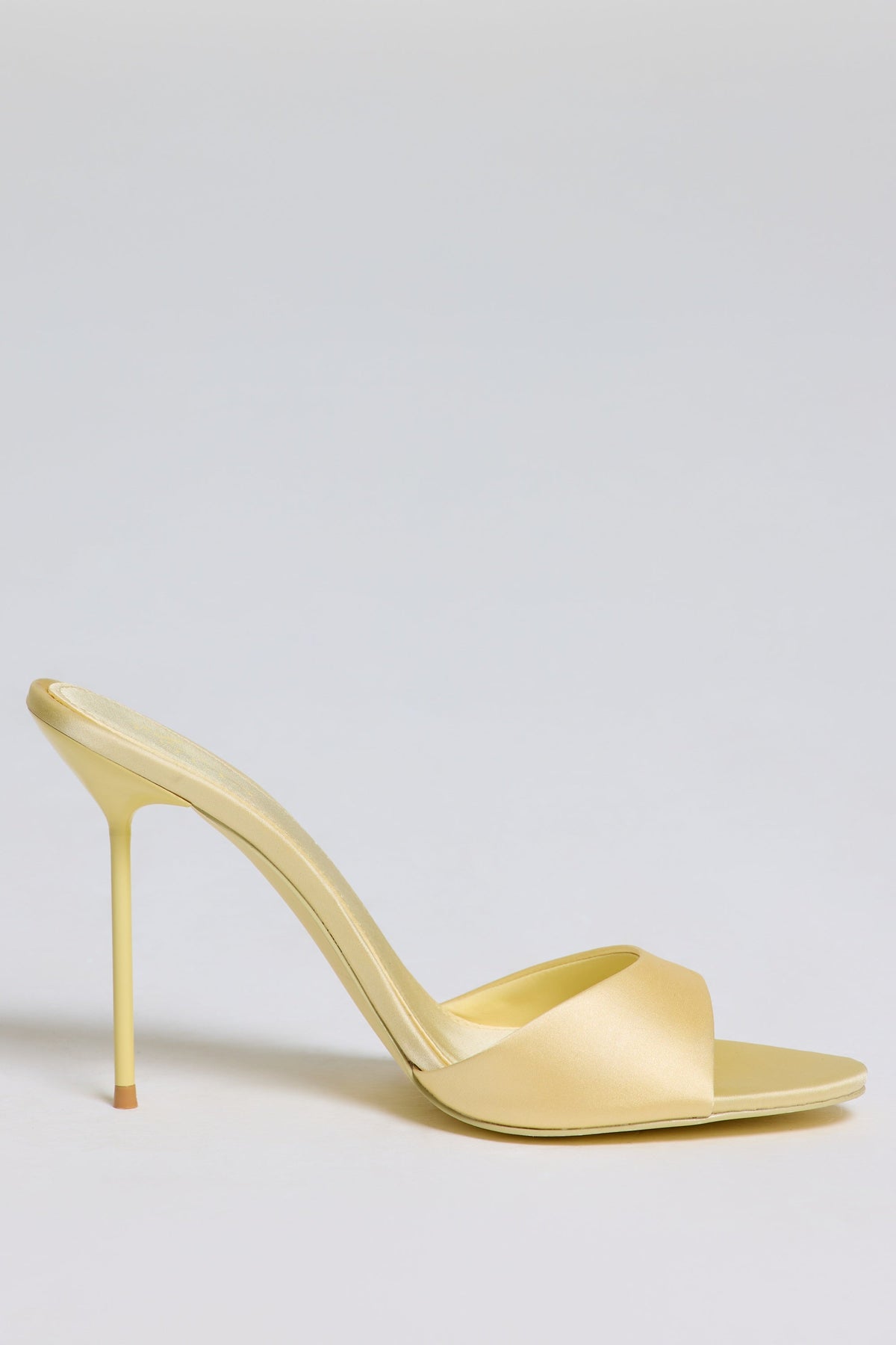 Chic Satin Heeled Mule Sandal in Butter Yellow