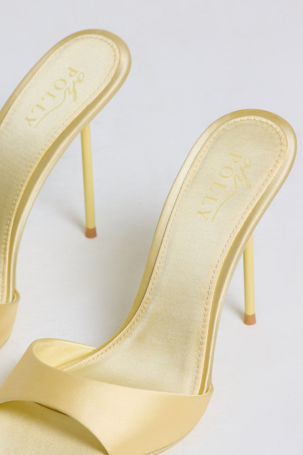 Chic Satin Heeled Mule Sandal in Butter Yellow