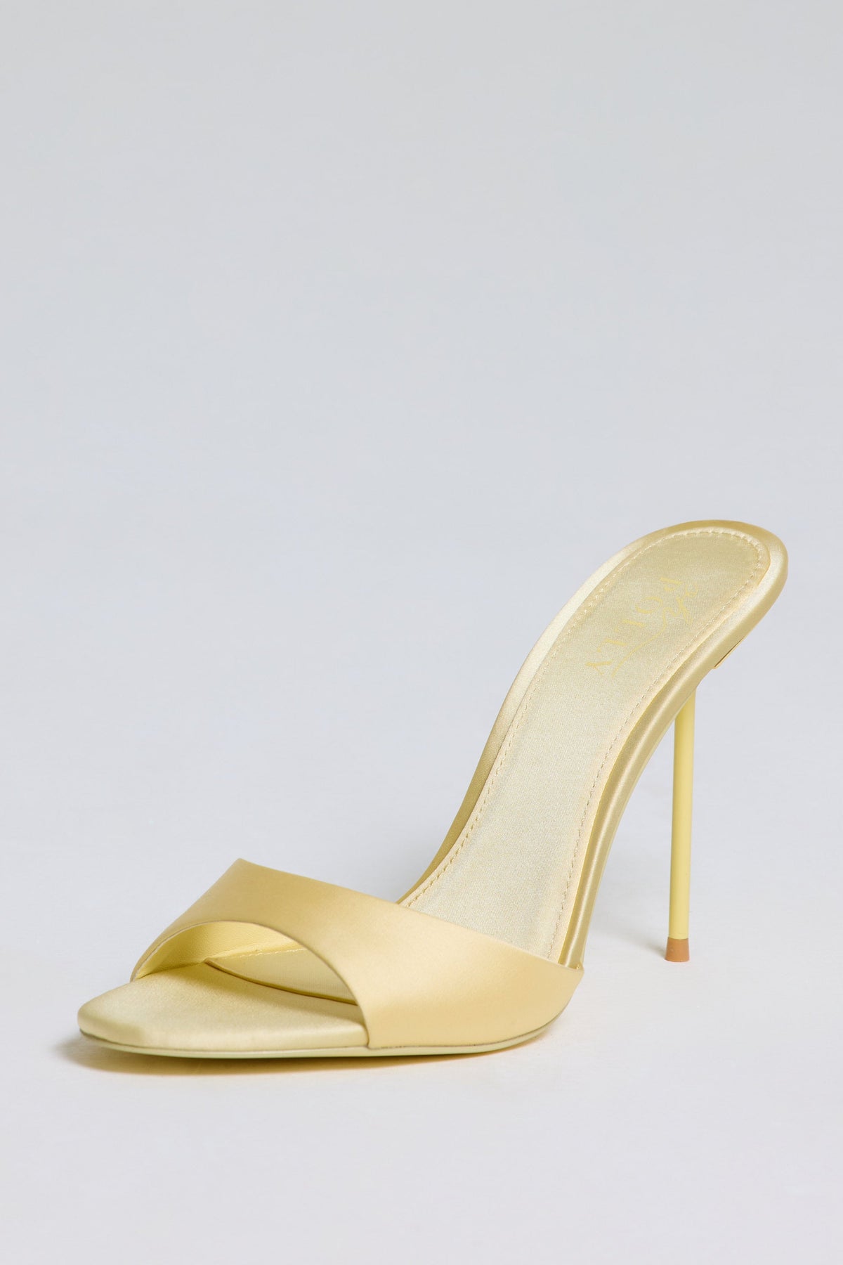Chic Satin Heeled Mule Sandal in Butter Yellow