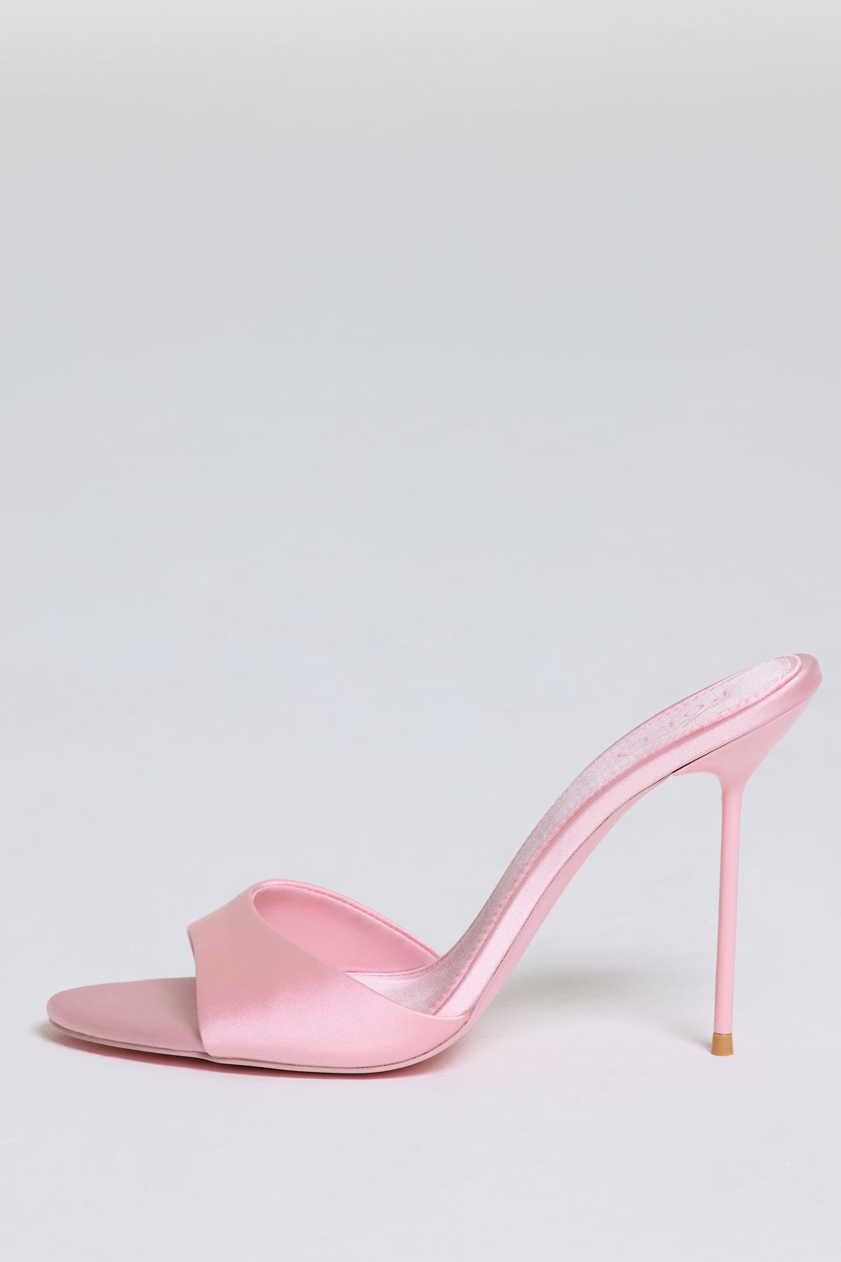 Chic Satin Heeled Mule Sandal in Soft Pink
