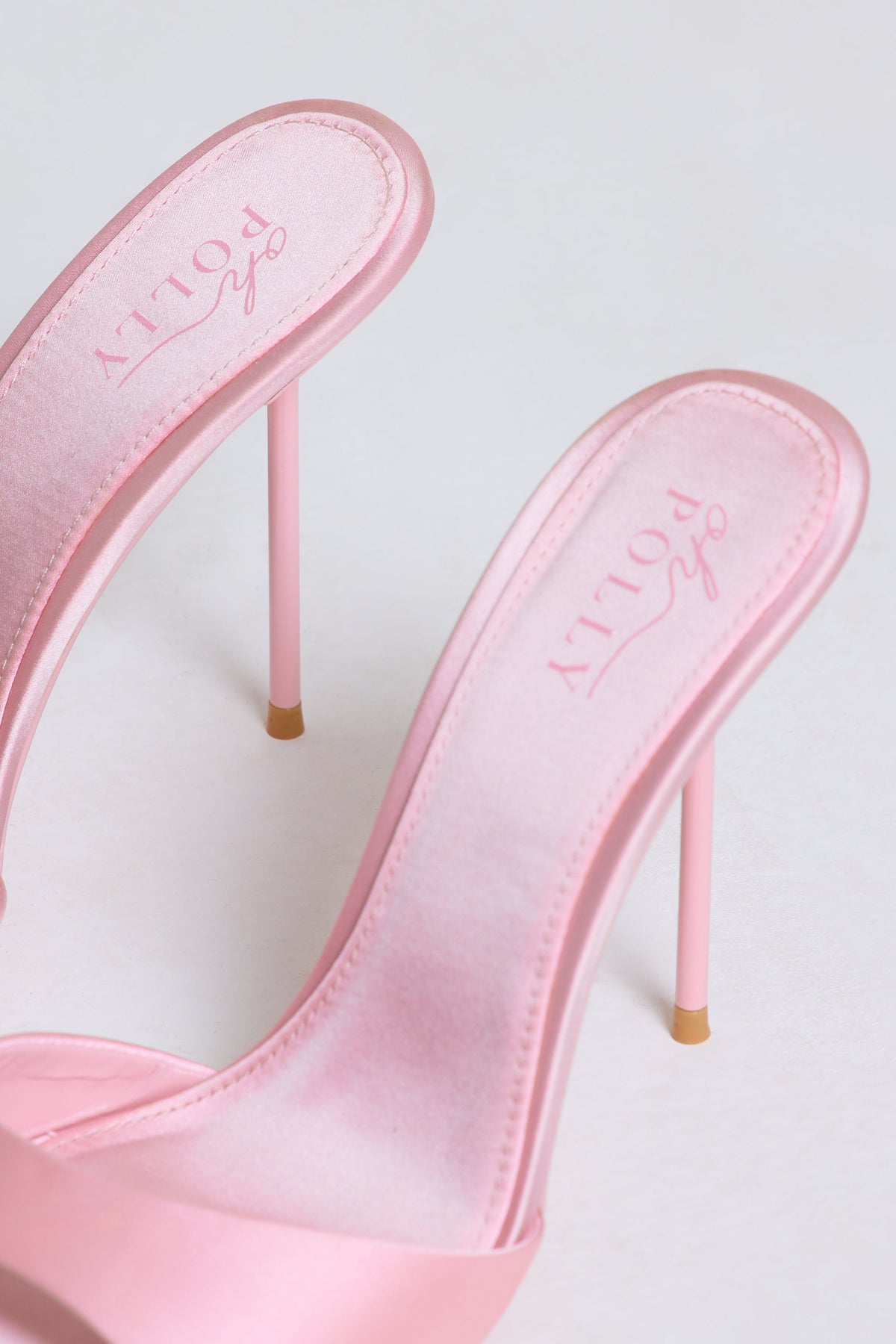 Chic Satin Heeled Mule Sandal in Soft Pink