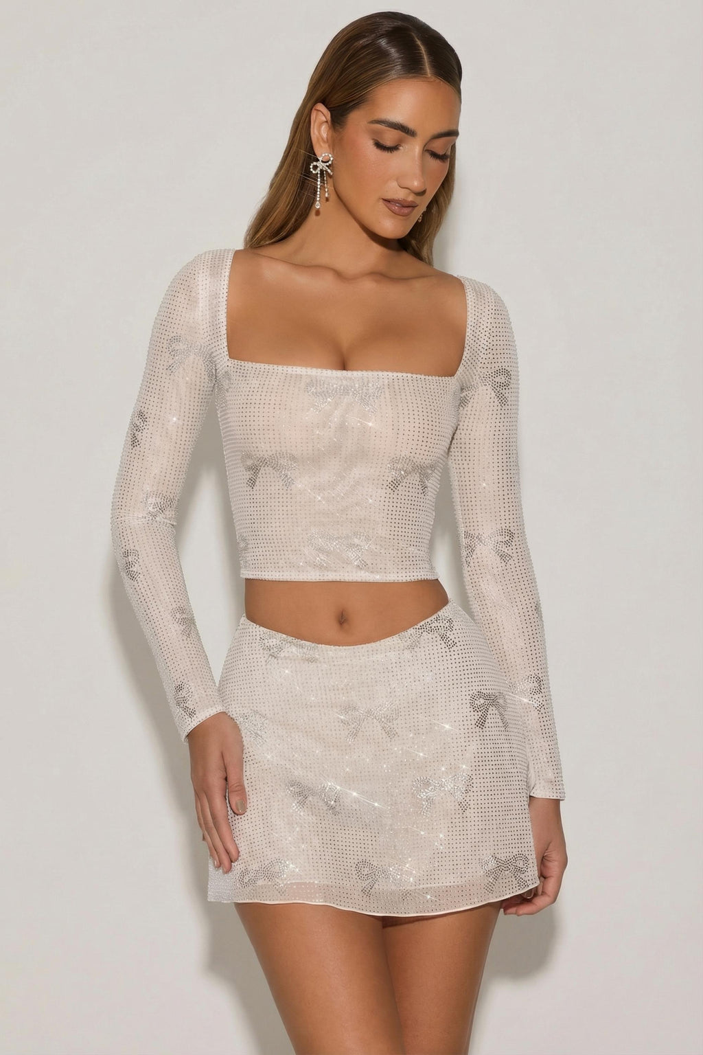 Chic Embellished Mid-Rise A-Line Mini Skirt in Ivory