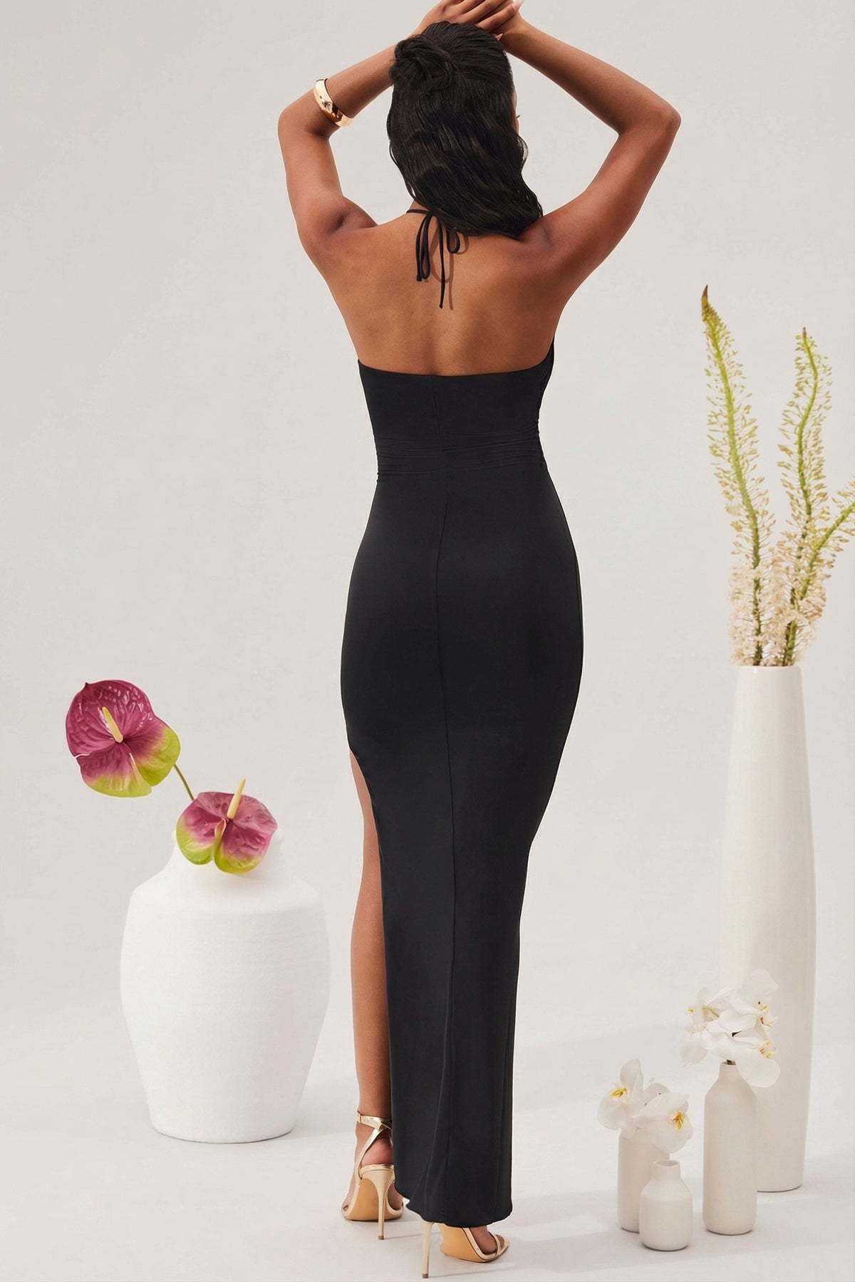 Chic Cut Out Halter Neck Floor Length Maxi Dress in Black