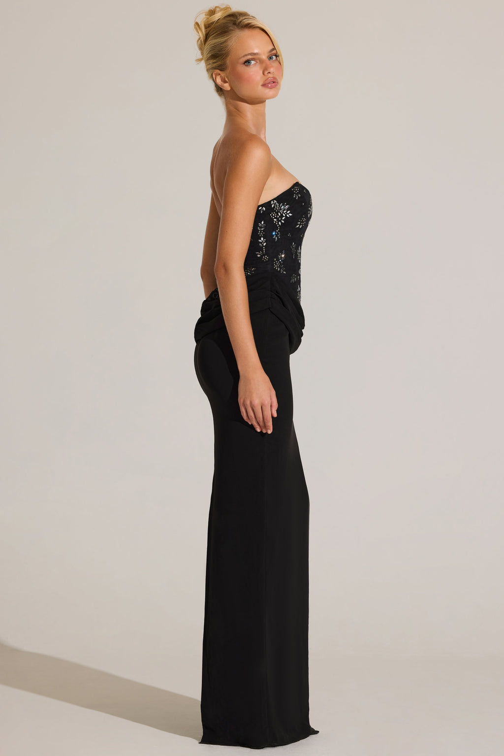 Chic Embellished Corset Maxi Dress in Black